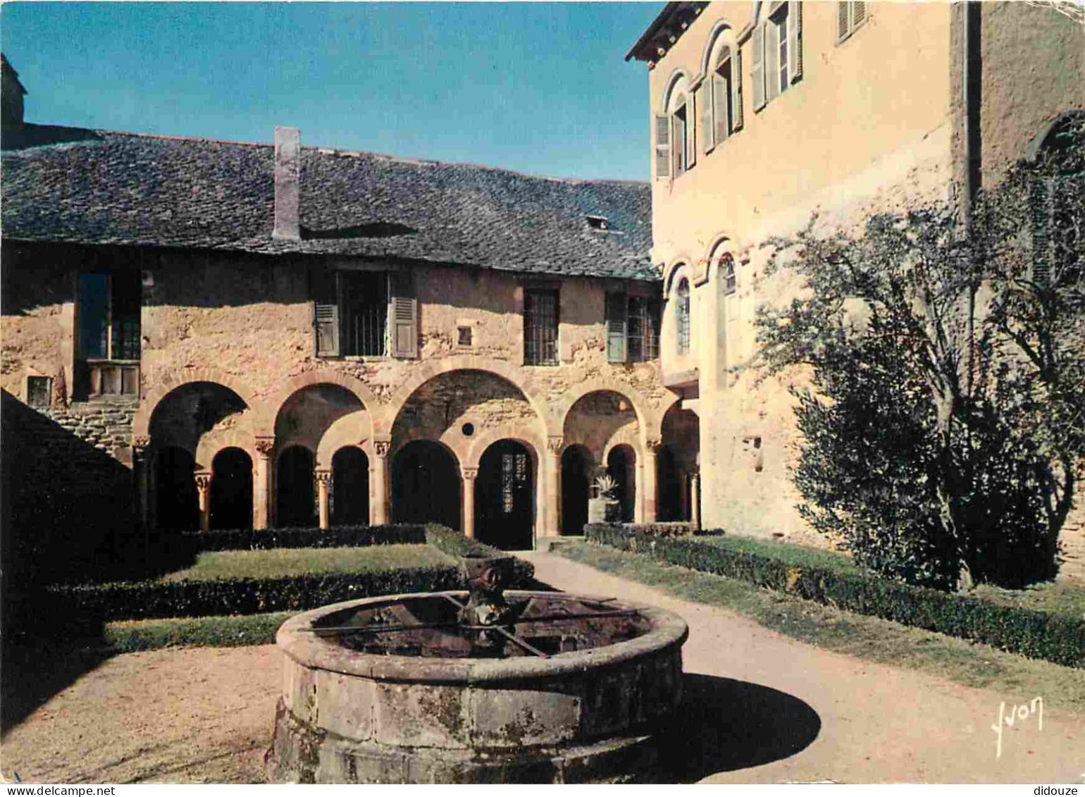 12 - Conques En Rouergue - Le Cloître - CPM - Voir Scans Recto-Verso - Autres & Non Classés