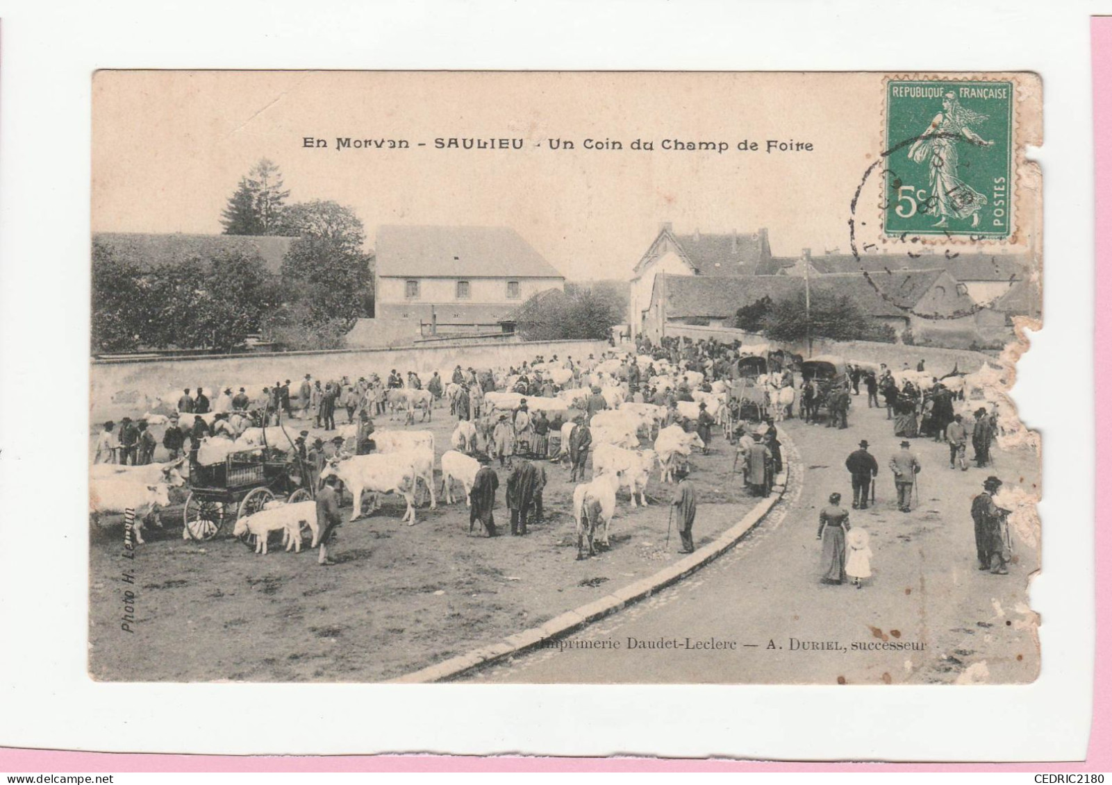 EN MORVAN SAULIEU UN COIN DU CHAMP DE FOIRE - Saulieu