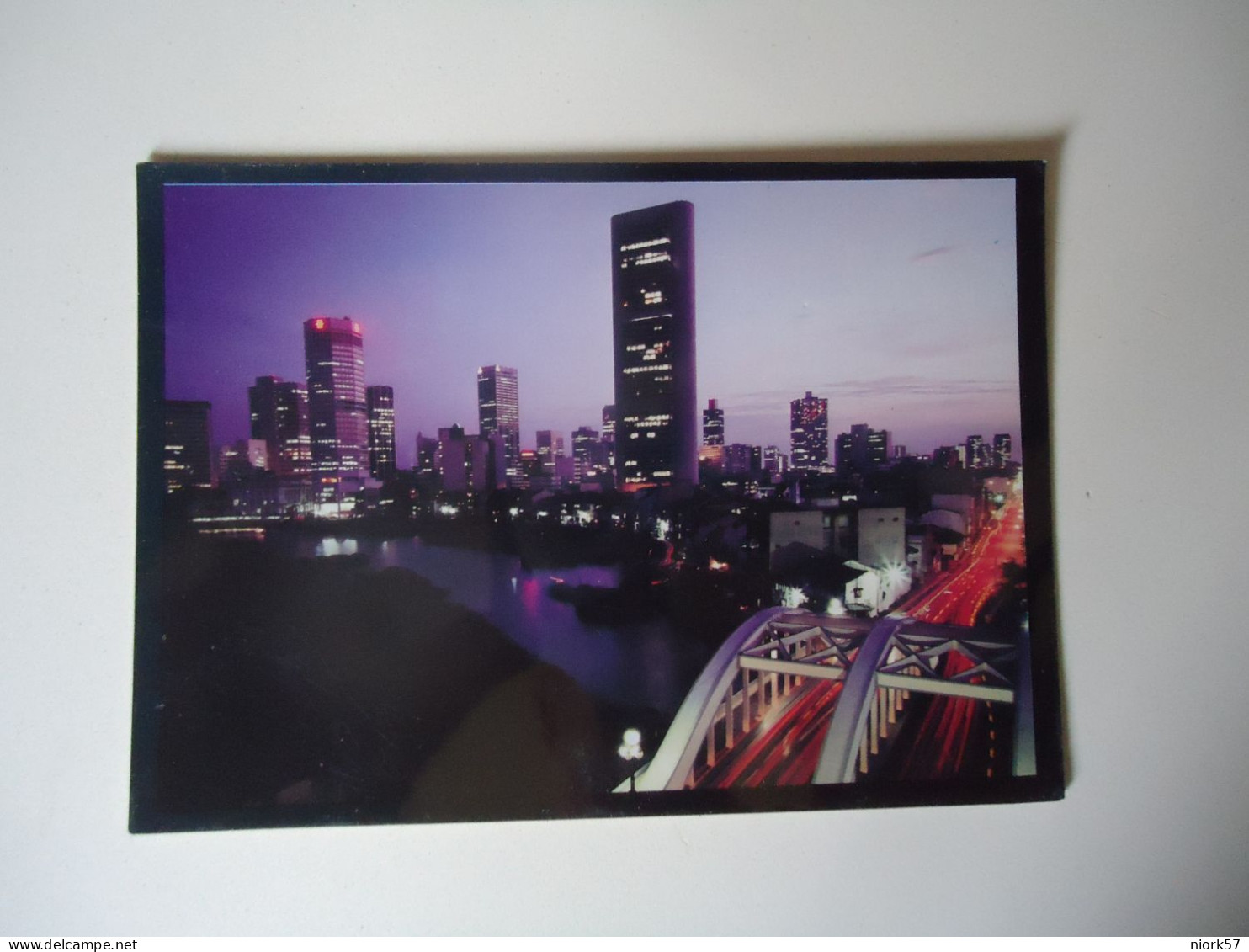 SINGAPORE    POSTCARDS  BY NIGHT  MORE  PURHASES 10%  DISSCOUNT - Singapour