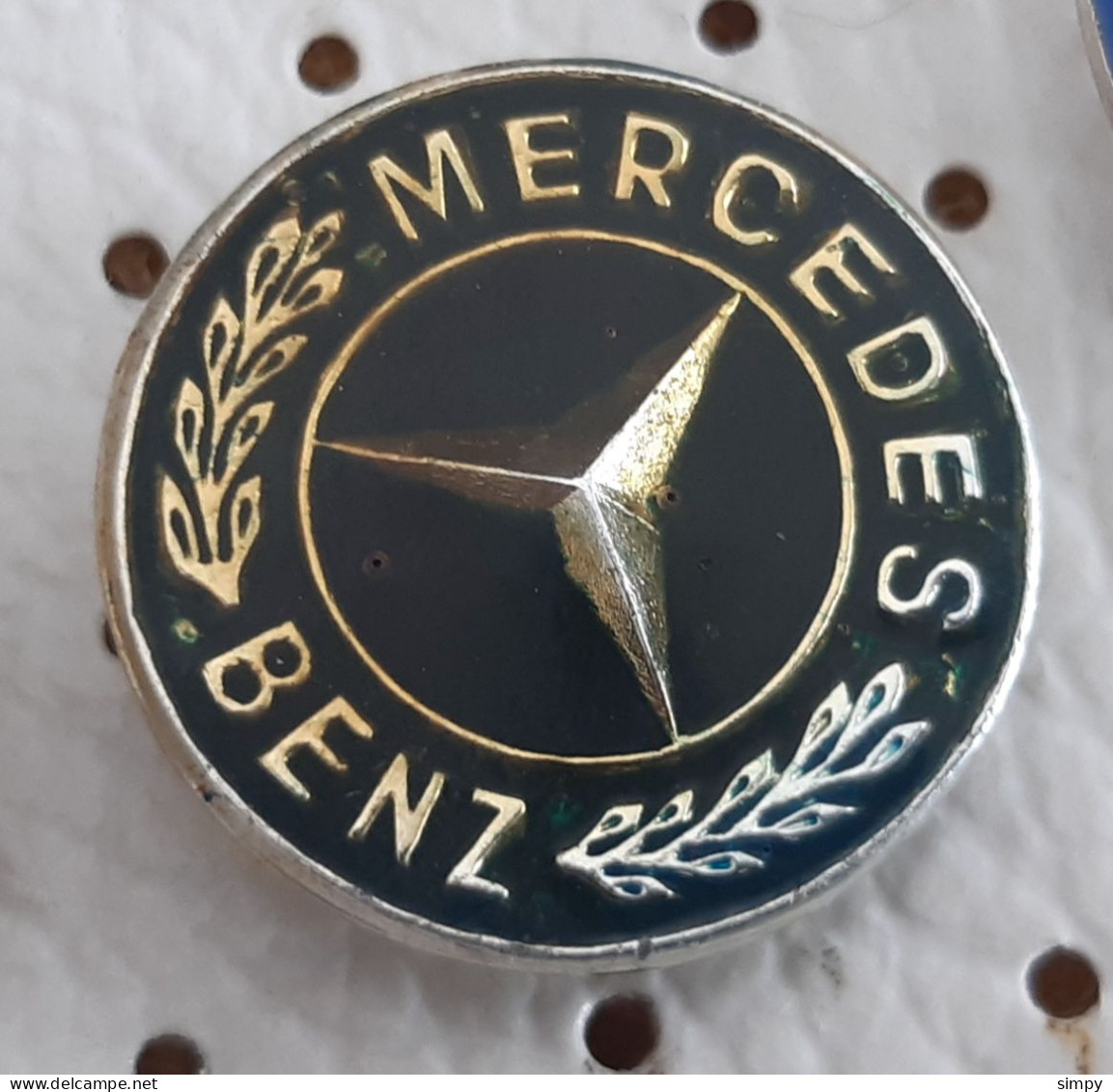 MERCEDES Car Logo Vintage Pin Diameter 15mm - Mercedes