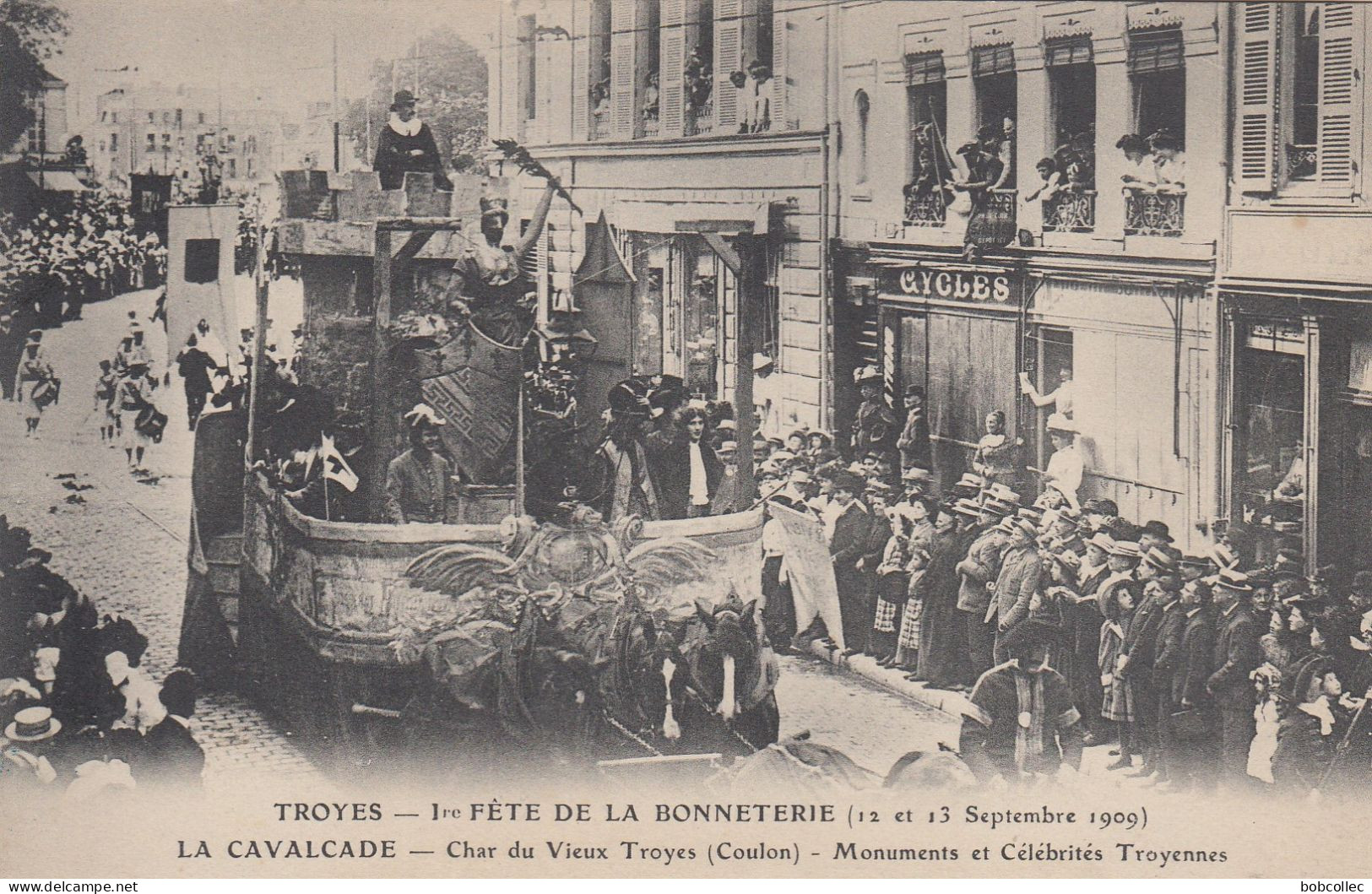 TROYES (Aube): 1ère Fête De La Bonneterie Septmbre 1909 - Lot De 3 CPA - La Cavalcade - Défilé De Chars - Troyes