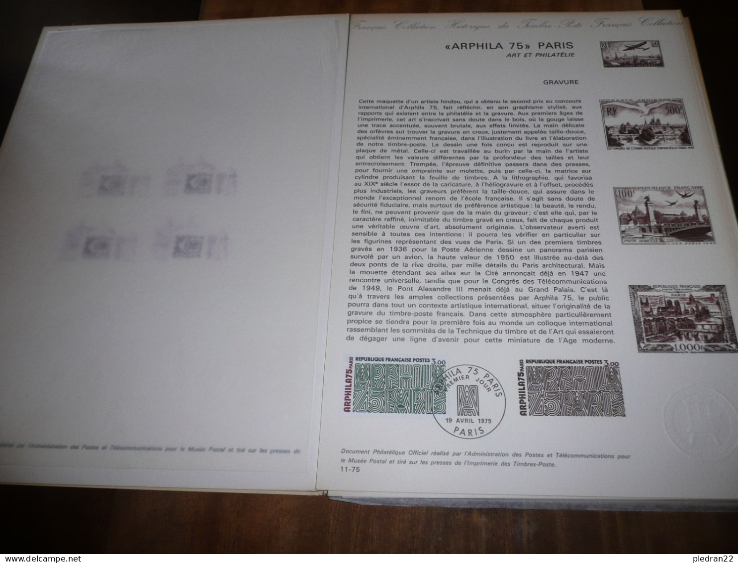 PHILATELIE TIMBRES COFFRET PRESENTOIR ARPHILA 75 PARIS 6 Au 16 JUIN 1975 AVEC 10 PLANCHES COMMEMORATIVES - Collections (with Albums)