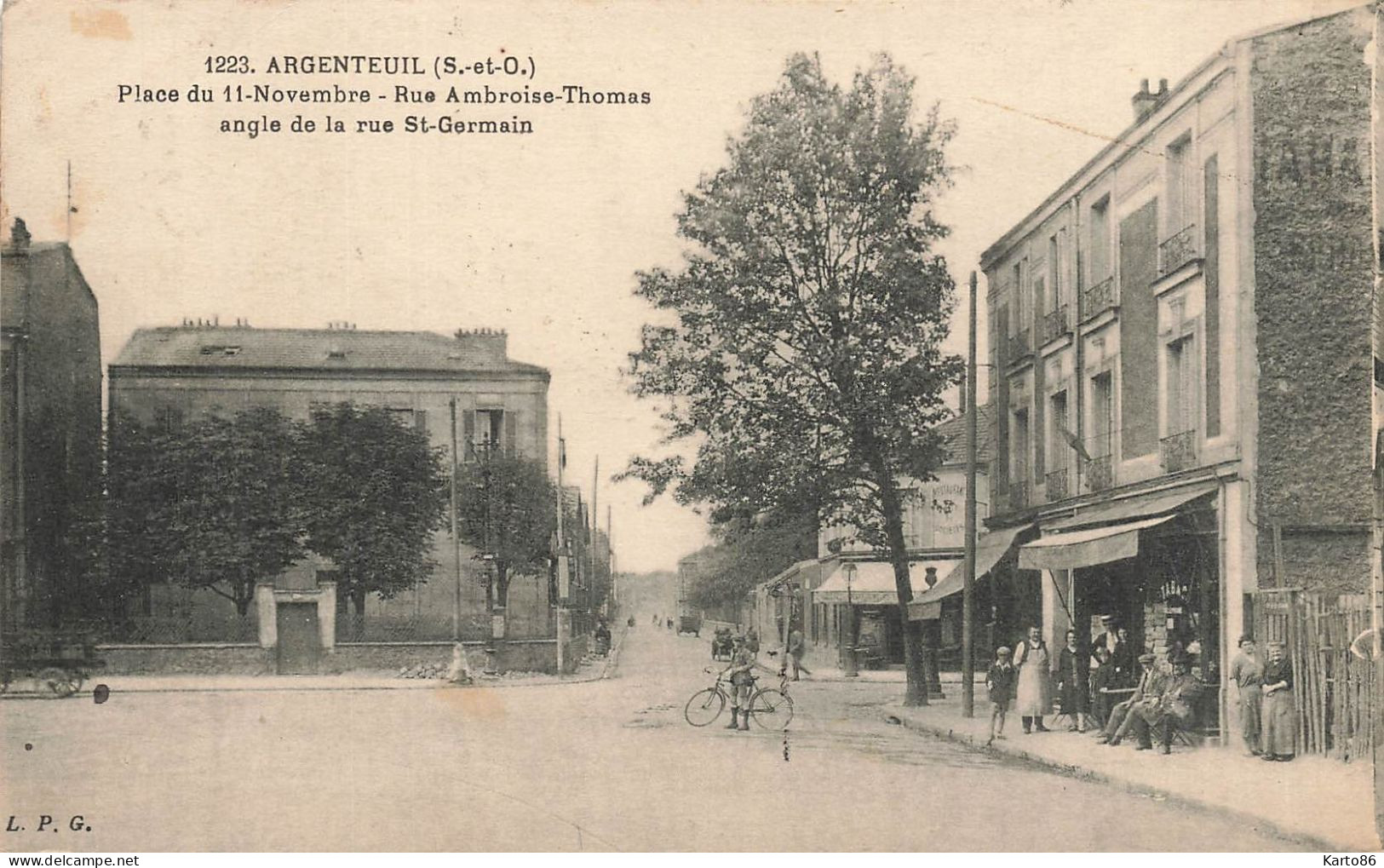 Argenteuil * Place Du 11 Novembre * Rue Ambroise Thomas , Angle De La Rue St Germain * Café Débit De Tabac Tabacs - Argenteuil