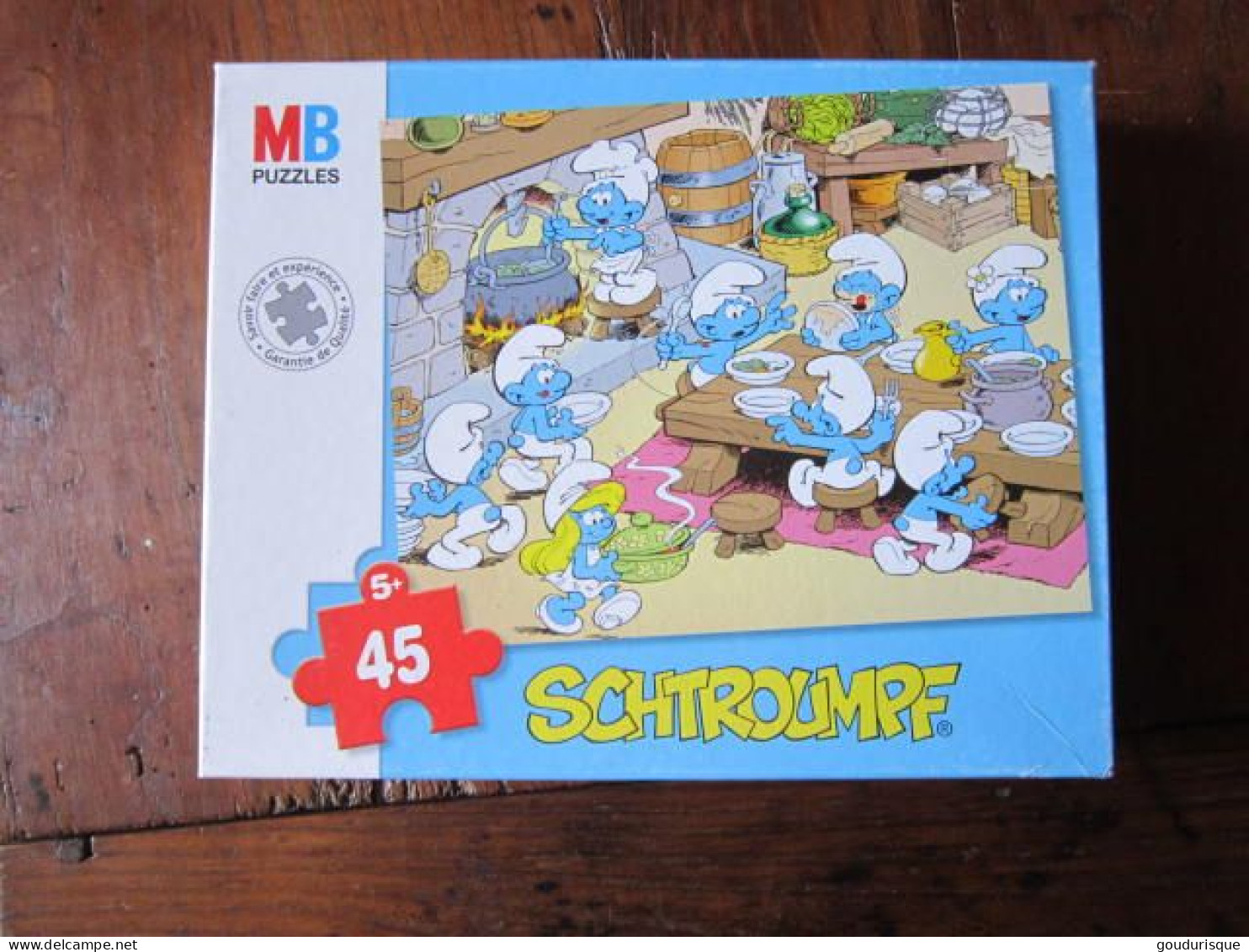 SCHTROUMPFS PUZZLE  A TABLE  45 PIECES  PEYO - Schtroumpfs, Les