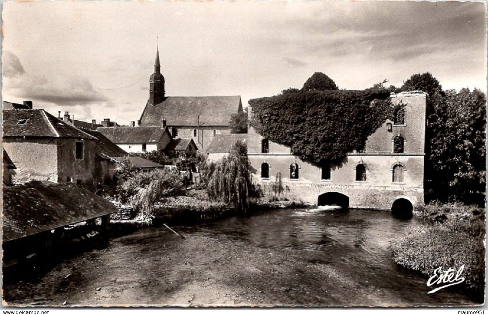 CPSM 72 PONT DE GENNES - L'EGLISE ET LE VIEUX MOULIN - Andere & Zonder Classificatie