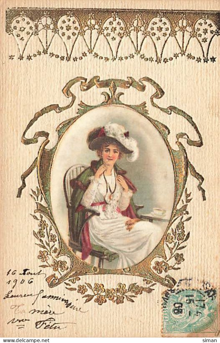 N°25003 - Carte Tissée Soie - Femme Assise Dans Un Médaillon - Femmes