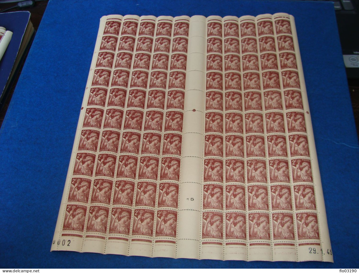 N° 653 En Feuille  De  100 Timbres Entières Neuves - Hojas Completas