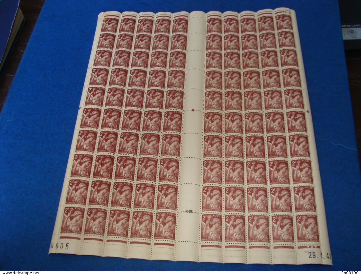 N° 653 En Feuille  De  100 Timbres Entières Neuves - Full Sheets