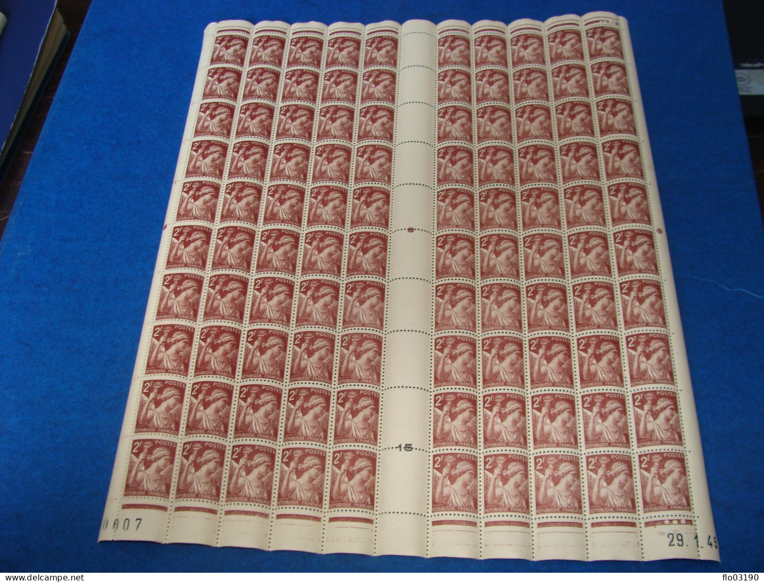 N° 653 En Feuille  De  100 Timbres Entières Neuves - Hojas Completas