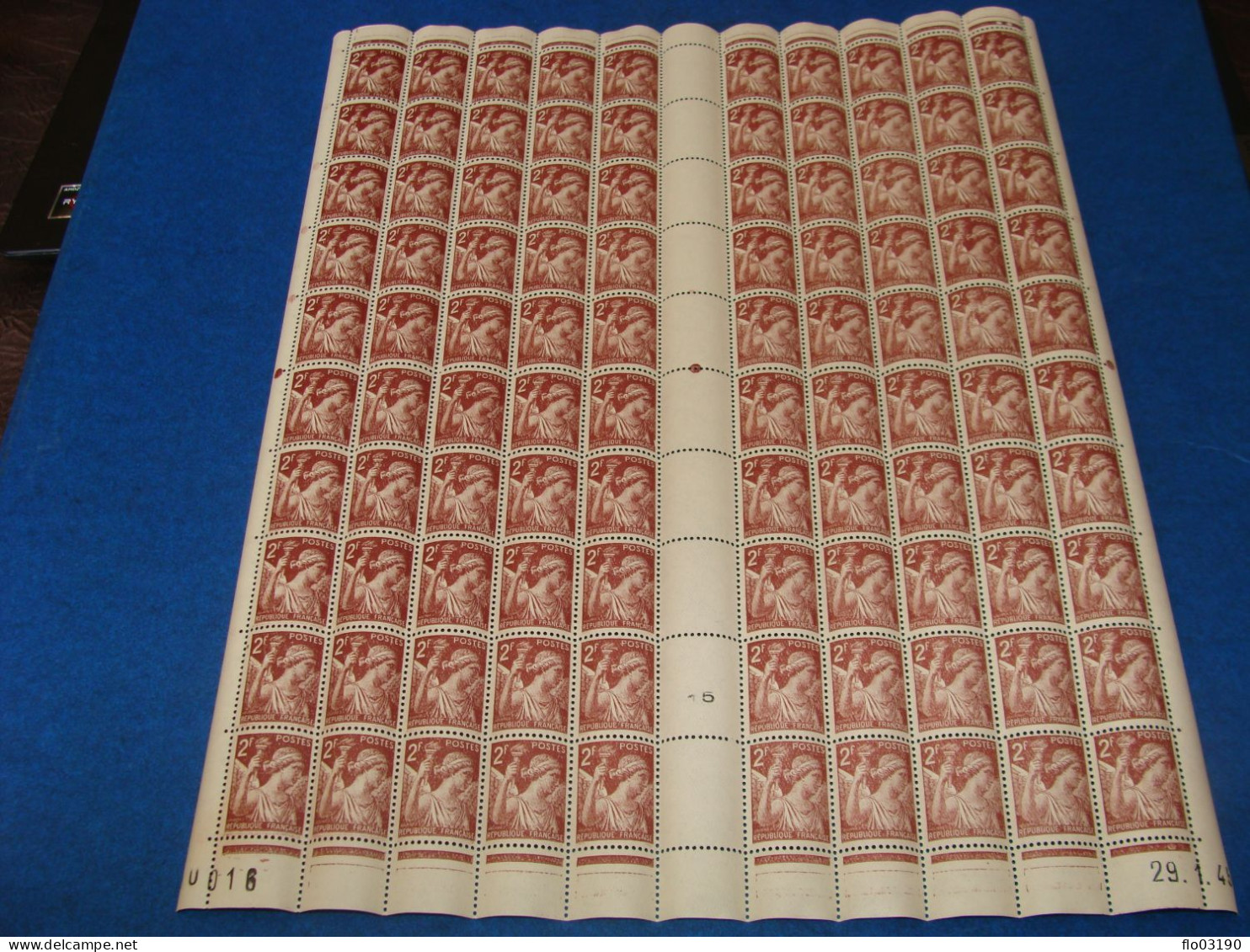 N° 653 En Feuille  De  100 Timbres Entières Neuves - Hojas Completas