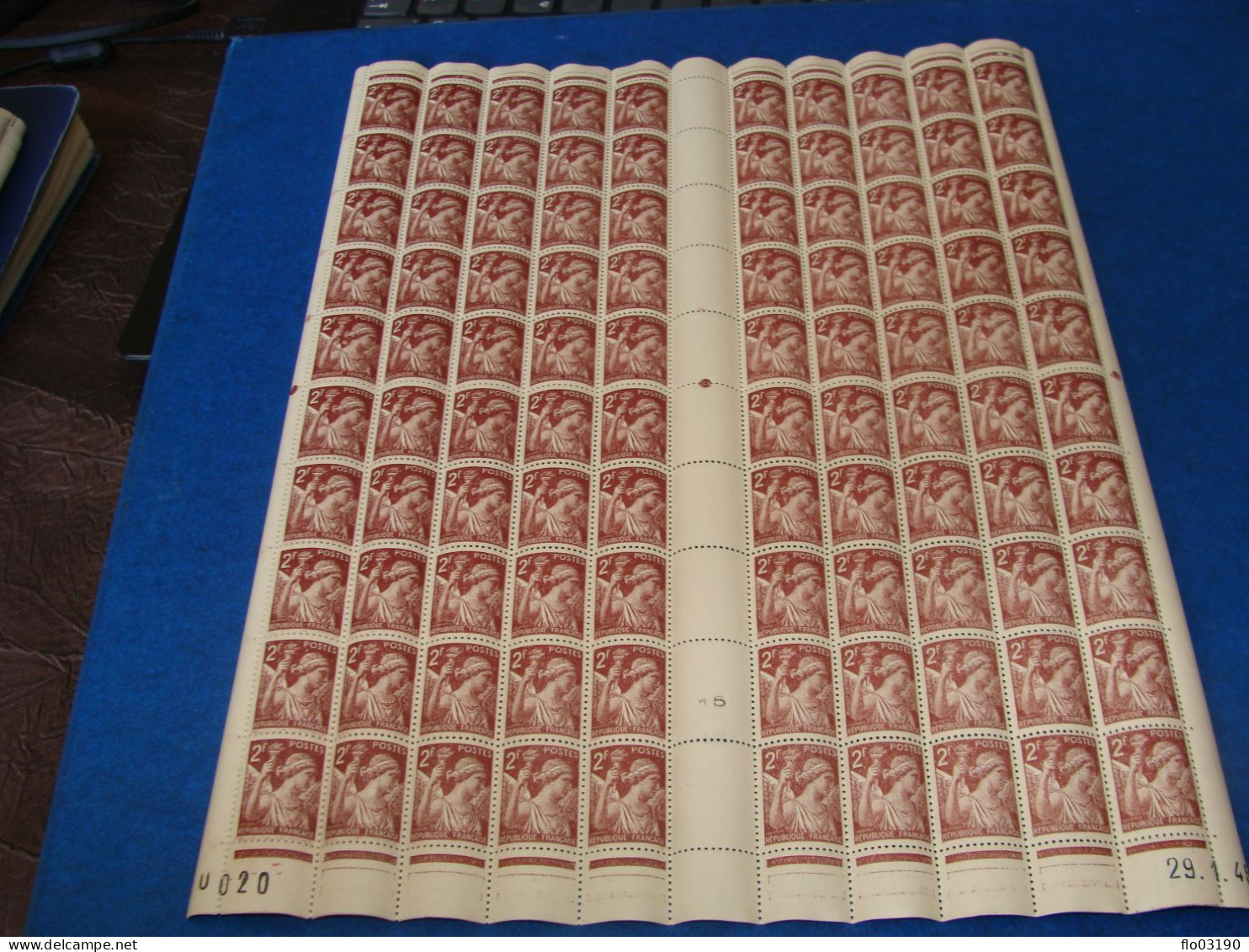 N° 653 En Feuille  De  100 Timbres Entières Neuves - Hojas Completas