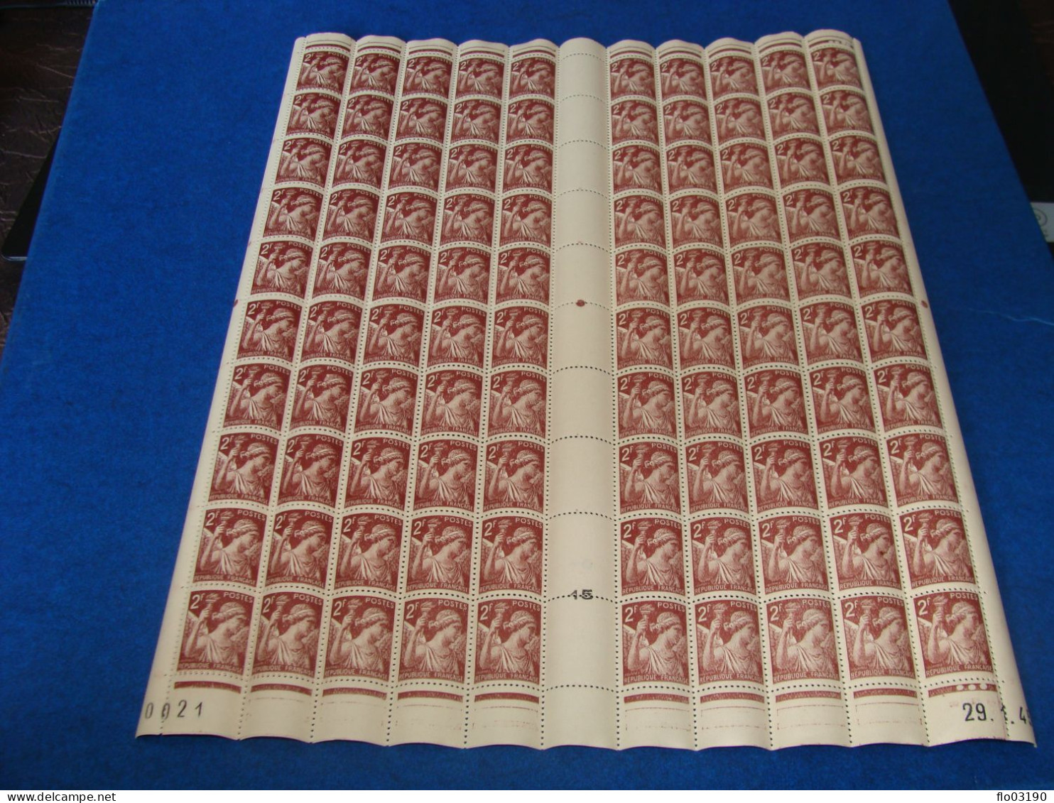 N° 653 En Feuille  De  100 Timbres Entières Neuves - Hojas Completas