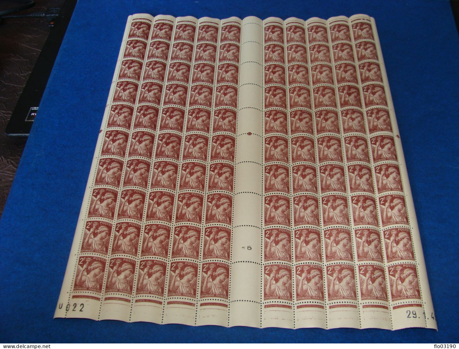 N° 653 En Feuille  De  100 Timbres Entières Neuves - Hojas Completas