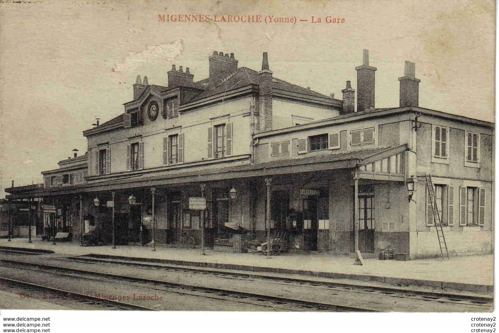 89 LAROCHE MIGENNES La Gare En 1915 Collection Karl Guillot Sous La Marquise Télégraphe Echelle - Migennes