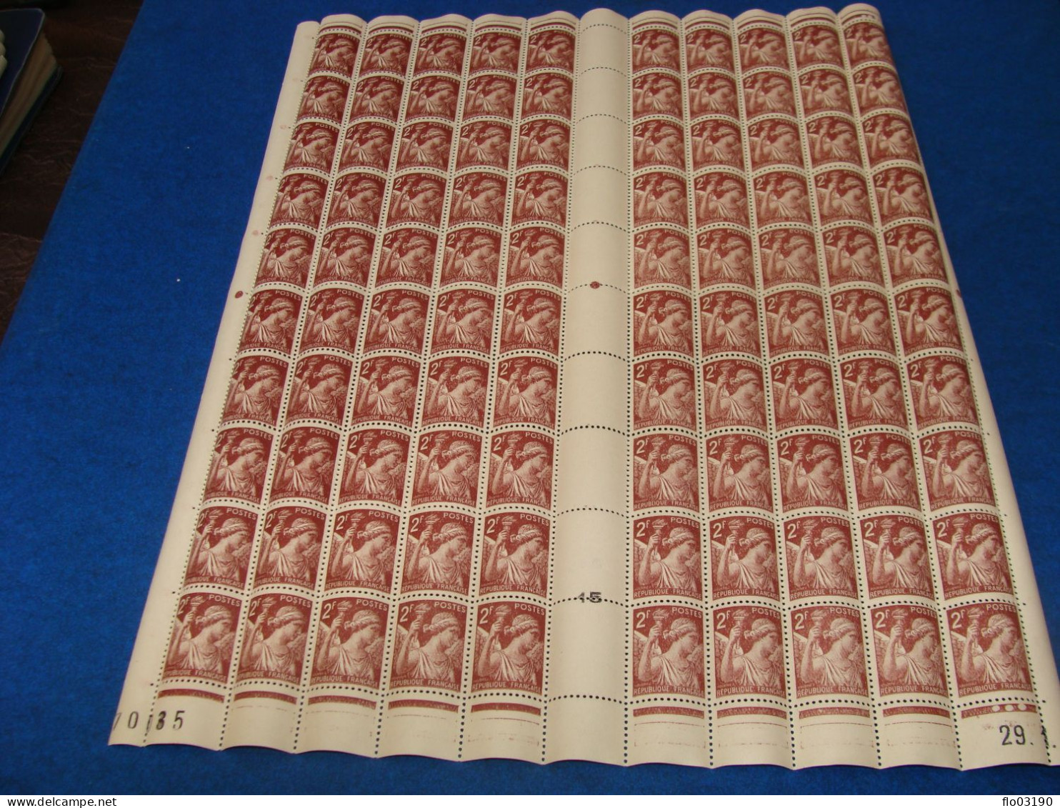 N° 653 En Feuille  De  100 Timbres Entières Neuves - Hojas Completas