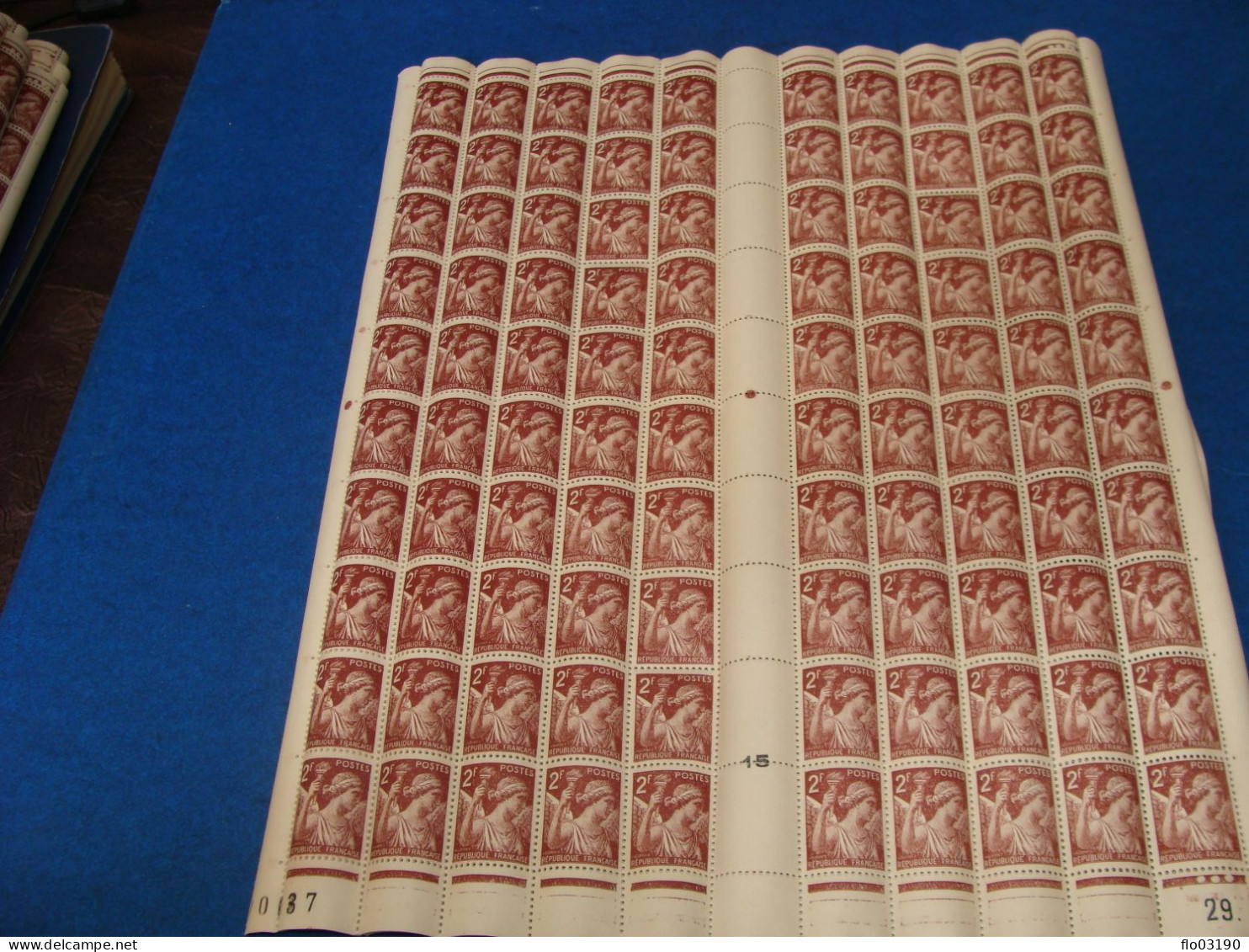 N° 653 En Feuille  De  100 Timbres Entières Neuves - Full Sheets