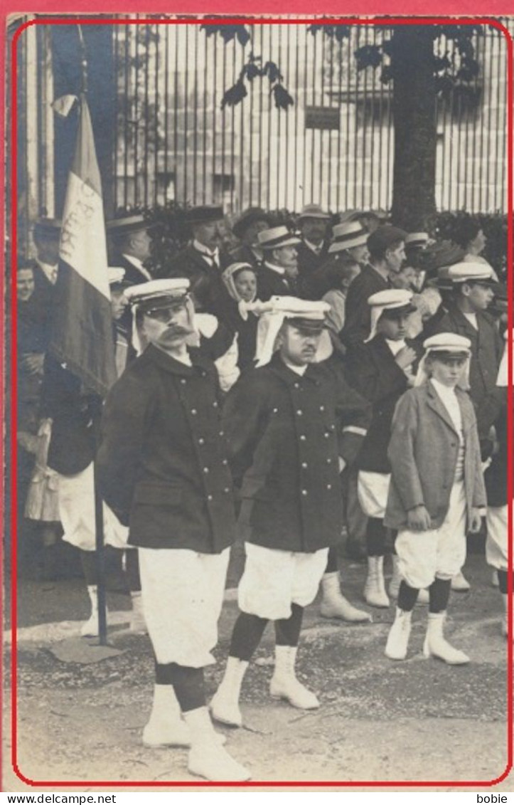 Metz : Carte Photo De L'association "  La Lorraine Sportive De Metz. " - Cliché Rare. - Metz