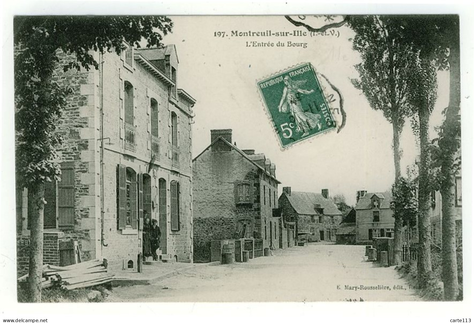 35 - B4698CPA - MONTREUIL SUR ILLE - L'entrée Du Bourg - TABAC - Très Bon état - ILLE-ET-VILAINE - Autres & Non Classés