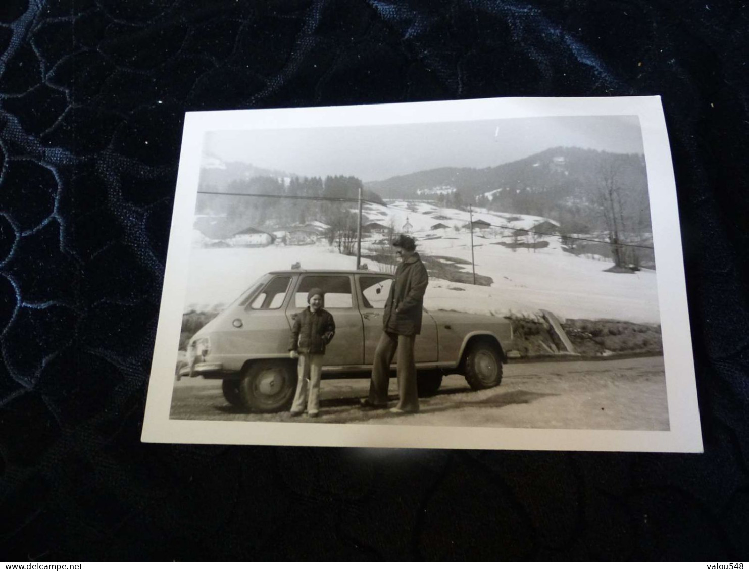 P-560 - Photo, Automobile, Une Renault 6 , Circa 1970 - Auto's