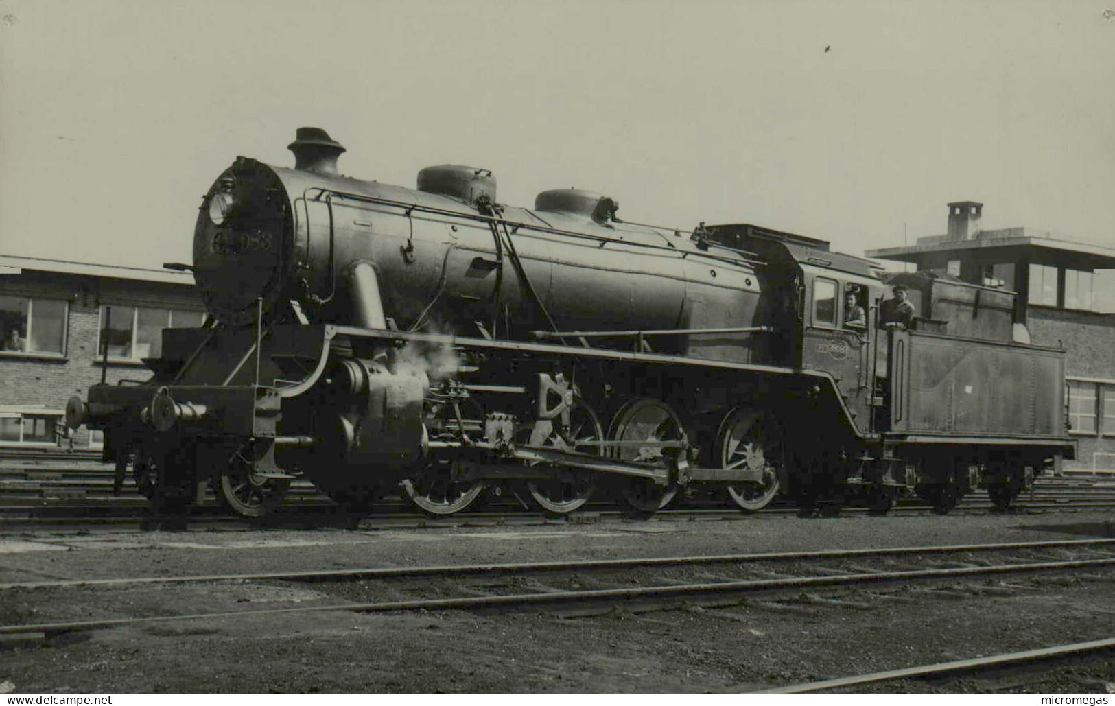 Locomotive 38-083 - Cliché J. Renaud, Bruxelles-Midi - Treinen