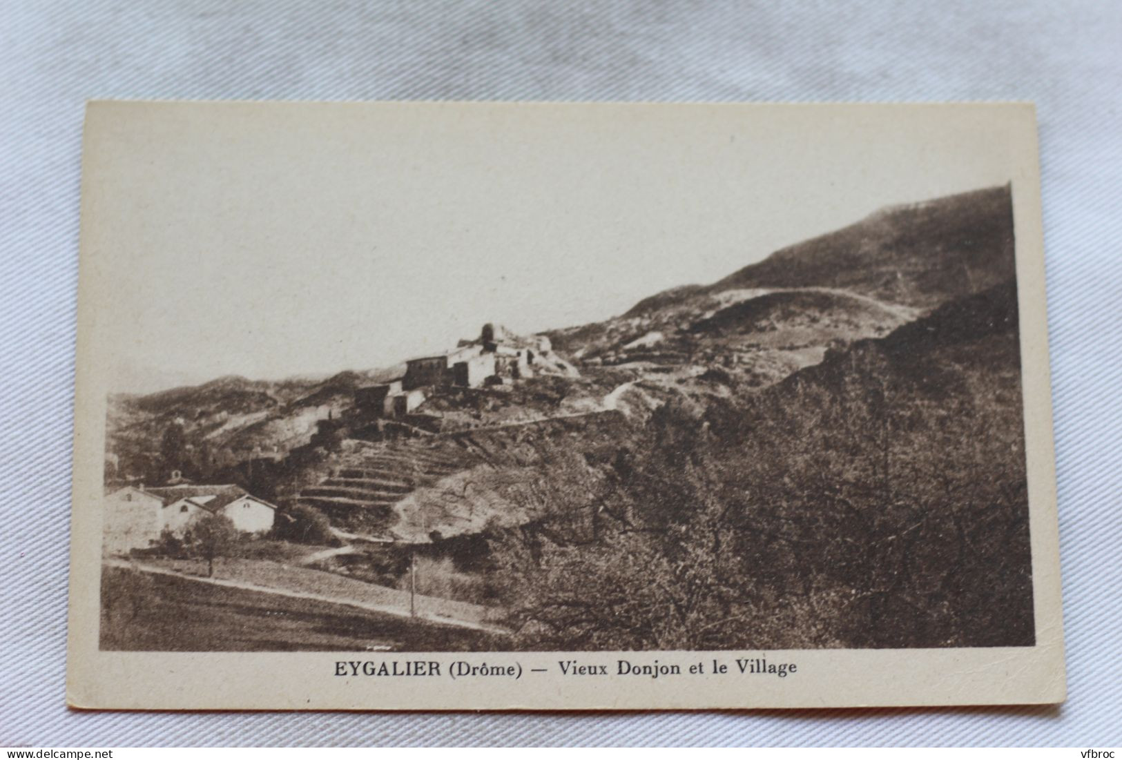 Eygalier, Vieux Donjon Et Le Village, Drôme 26 - Autres & Non Classés