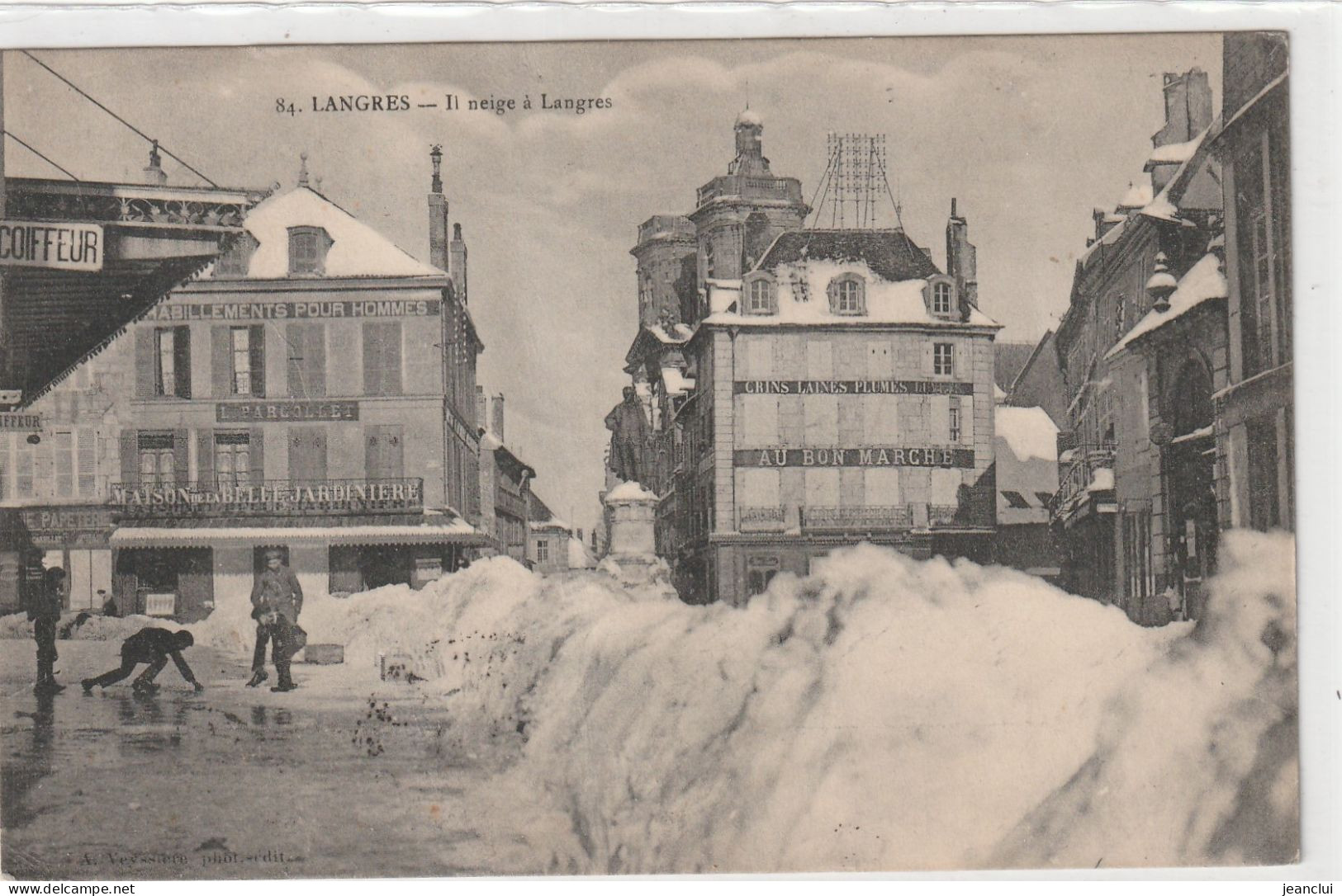 LANGRES . IL NEIGE A LANGRES . CARTE ANIMEE + COMMERCES . VOYAGEE EN CORR. MILITAIRE LE 16-8-1914  .  2 SCANNES - Langres