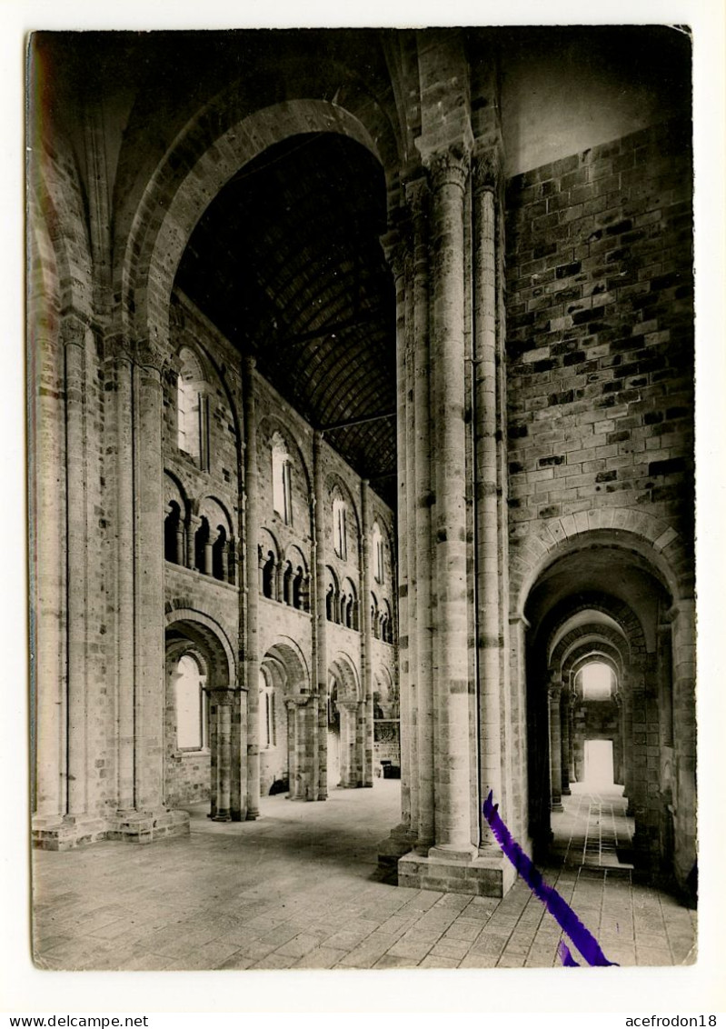 Abbaye Du Mont-Saint-Michel - Église Abbatiale - Vue De La Nef Vers L'Ouest - Le Mont Saint Michel