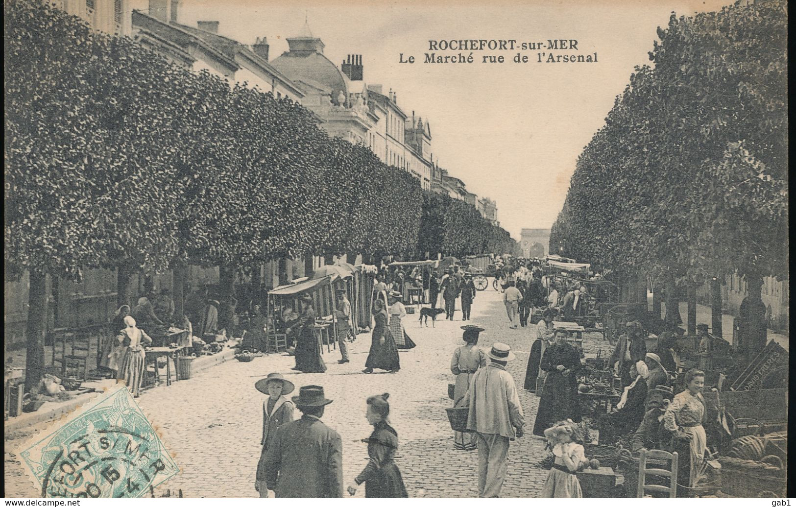 17 -- Rochefort - Sur - Mer --- Le Marche Rue De L'Arsenal - Rochefort