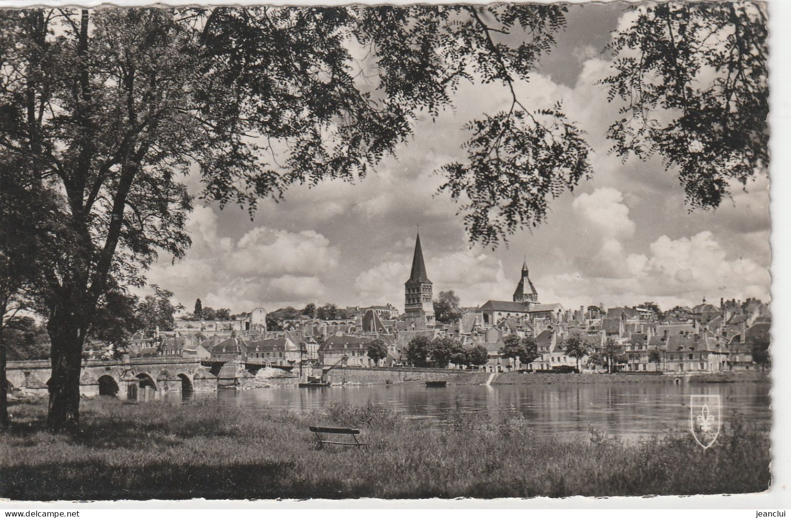 Cpsm Format Cpa. LA CHARITE-SUR-LOIRE .  VUE GENERALE .  CARTE AFFR LE 3-8-1953  .  2 SCANNES - La Charité Sur Loire