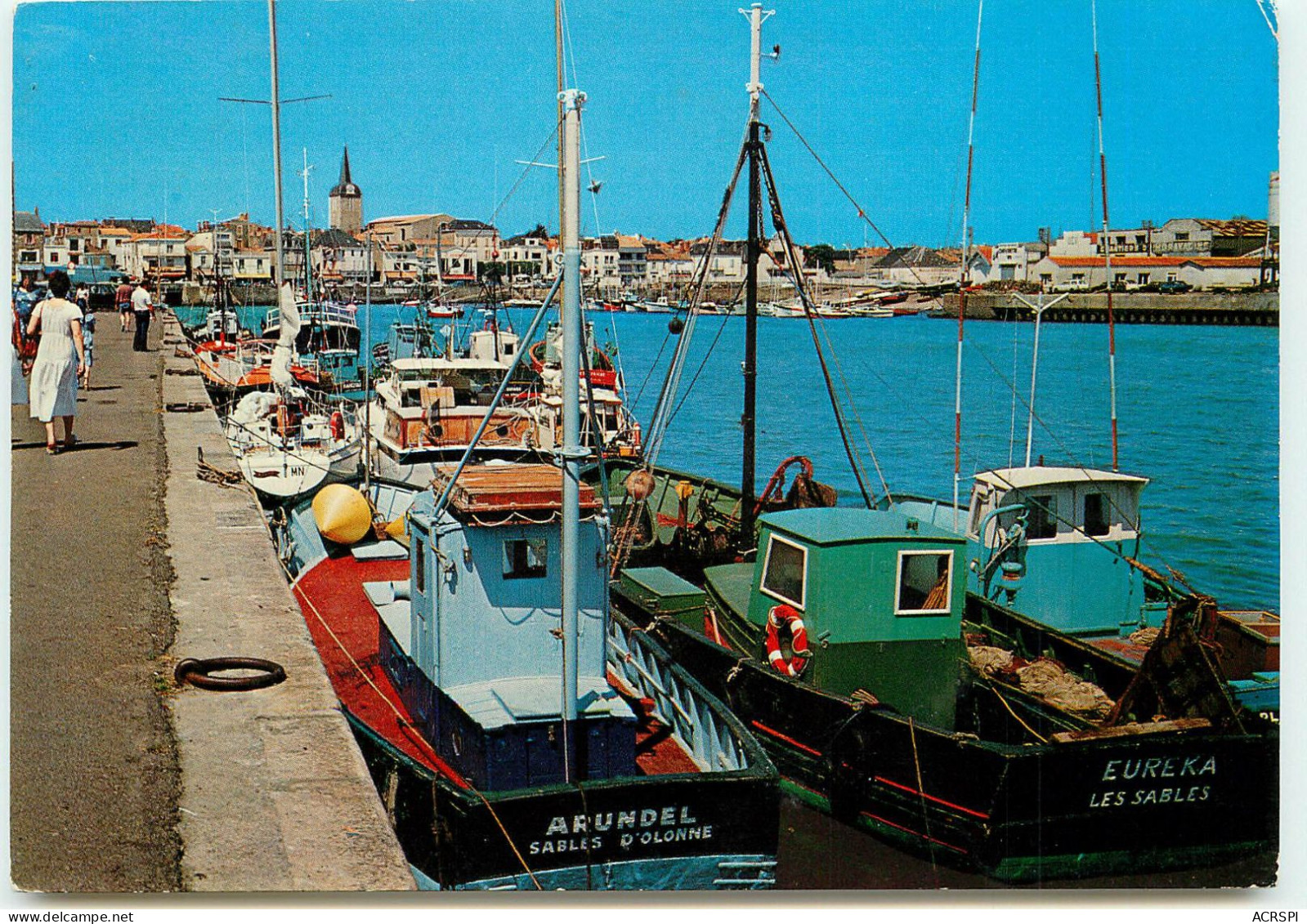 LES SABLES D'OLONNE  L' ARUNDEL Etl' EUREKA Au Port  RR 1231 - Sables D'Olonne