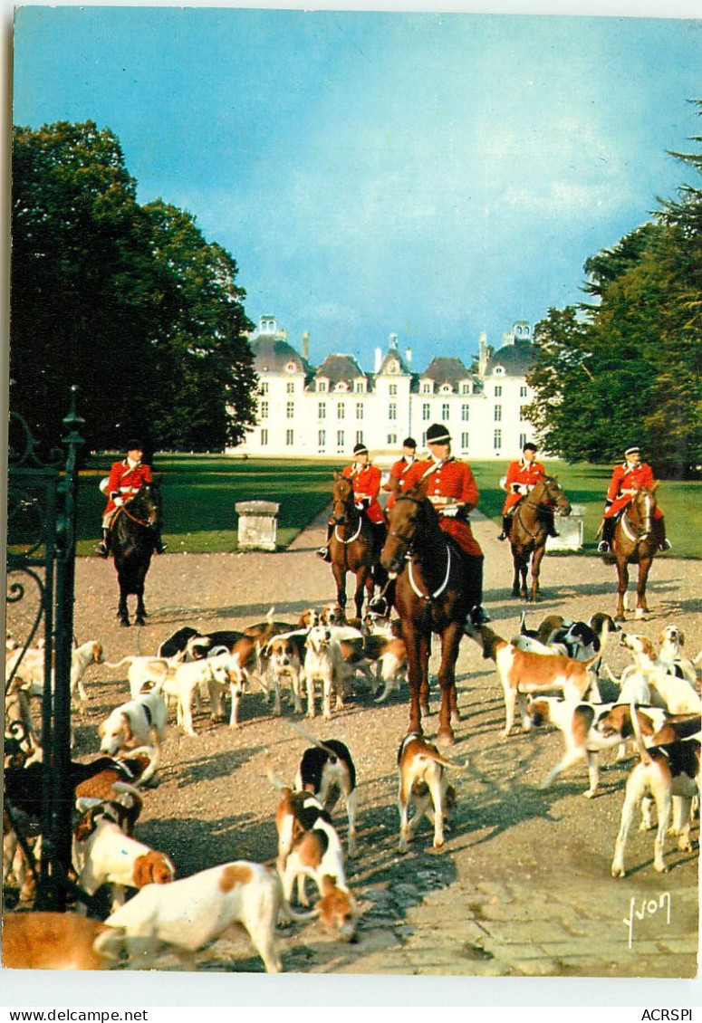 CHEVERNY  Piqueurs Et Meute De L'équipage De Chasse à Cour RR 1228 - Cheverny