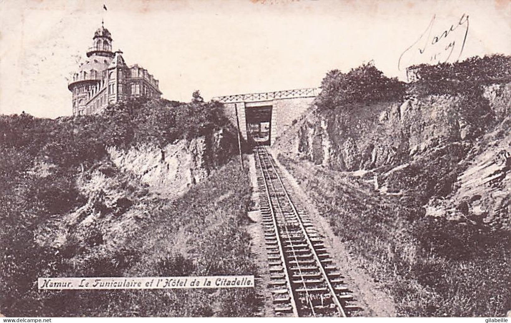 NAMUR -  Le Funiculaire  Et L'hotel De La Citadelle - Namen