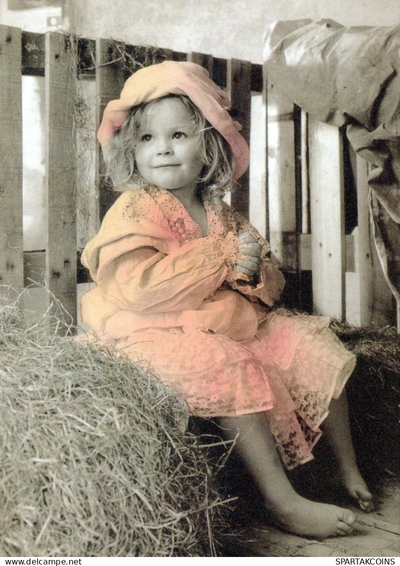 ENFANTS Portrait Vintage Carte Postale CPSM #PBU957.FR - Portretten