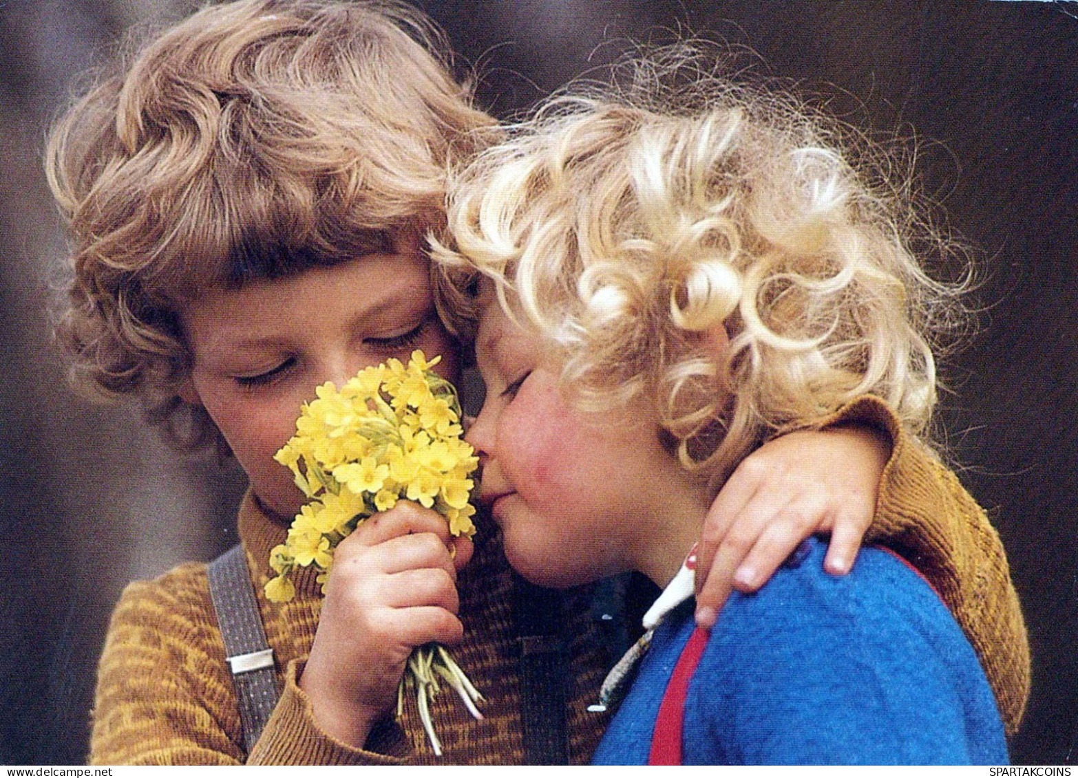 ENFANTS Portrait Vintage Carte Postale CPSM #PBU837.FR - Portretten