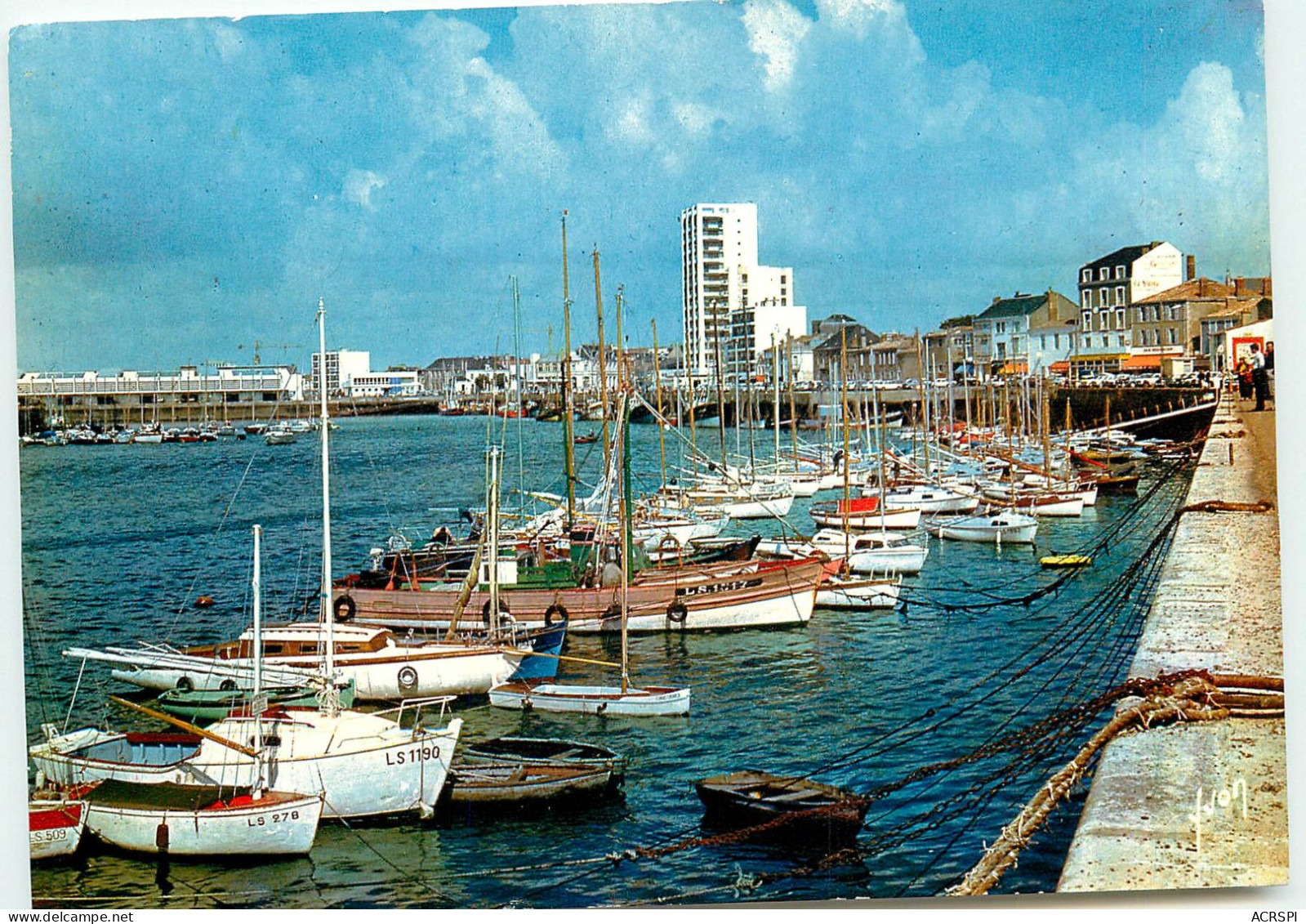 LES SABLES D'OLONNE Le Port Et Sa Flotille RR 1290 - Sables D'Olonne