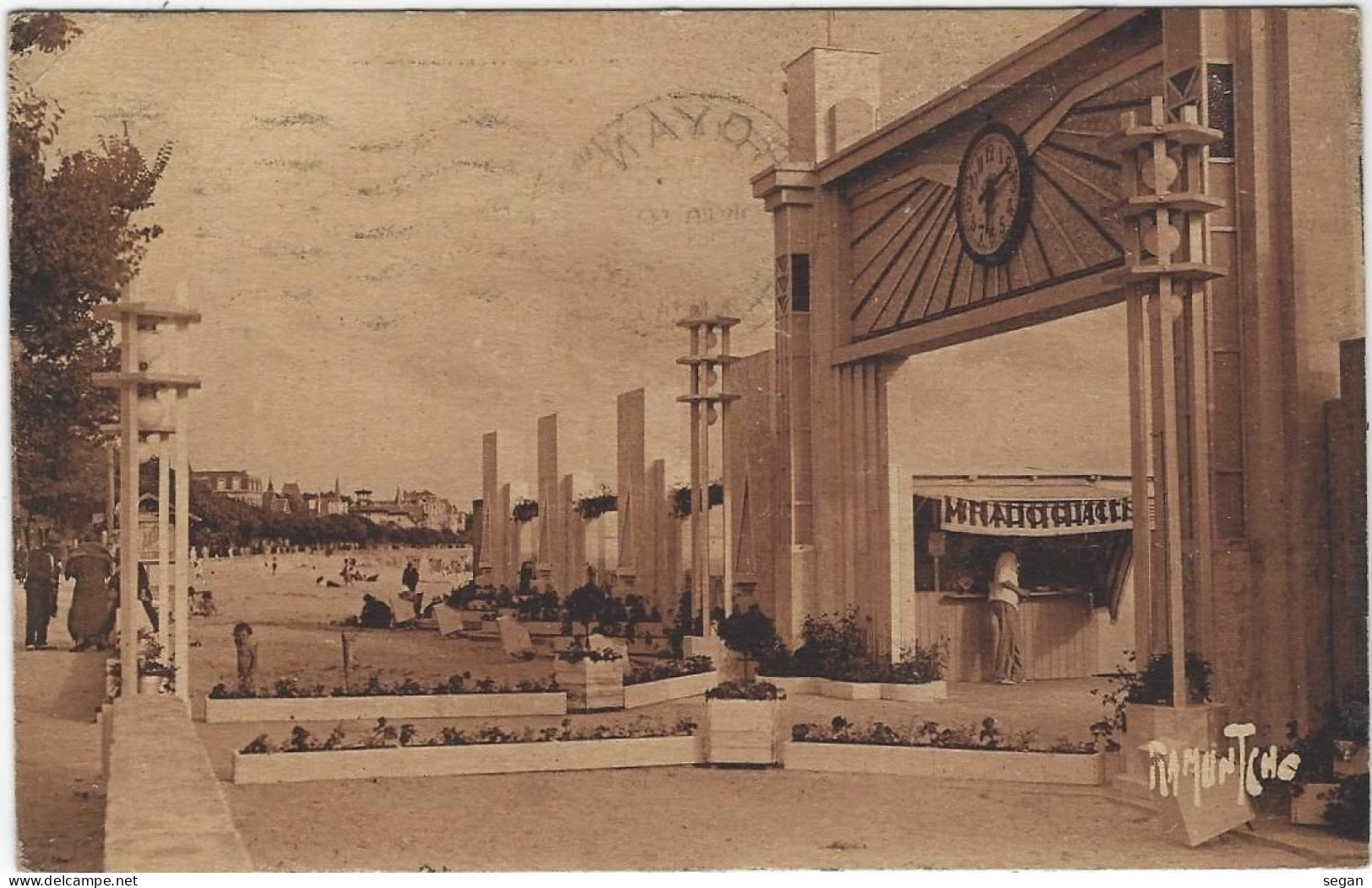 ROYAN   LES BAINS  RARE  1950 - Royan