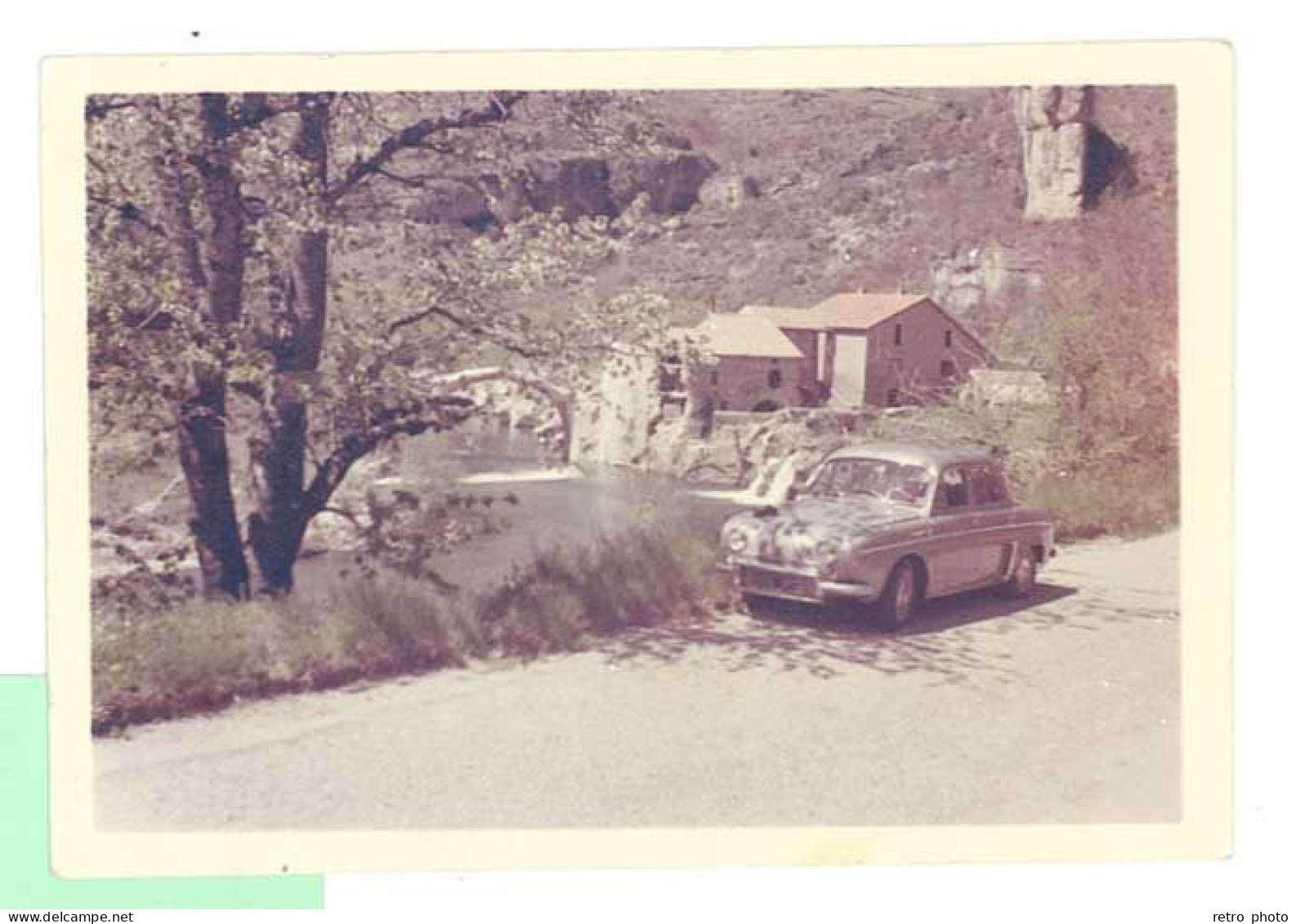 Photo Automobile Renault Dauphine - Sortie 1964 Aveyron, Lozère, Mont Aigoual - Automobile