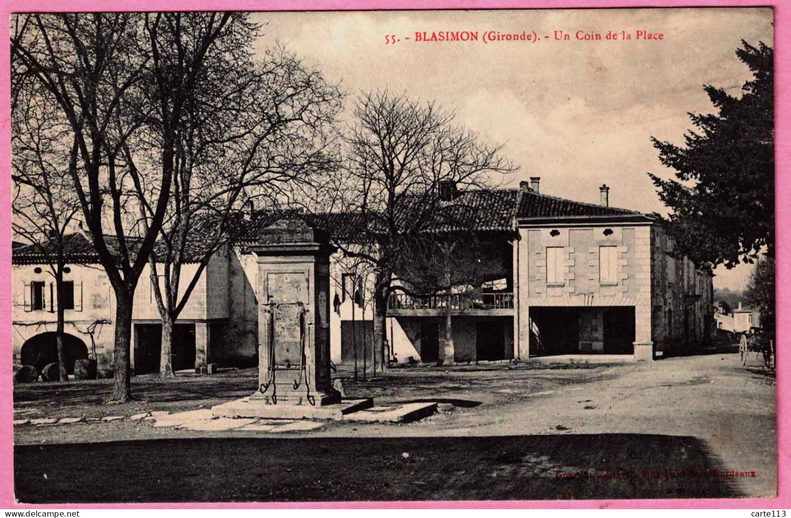 33 - B35187CPA - BLASIMON - Un Coin De La Place - La Fontaine - Très Bon état - GIRONDE - Other & Unclassified