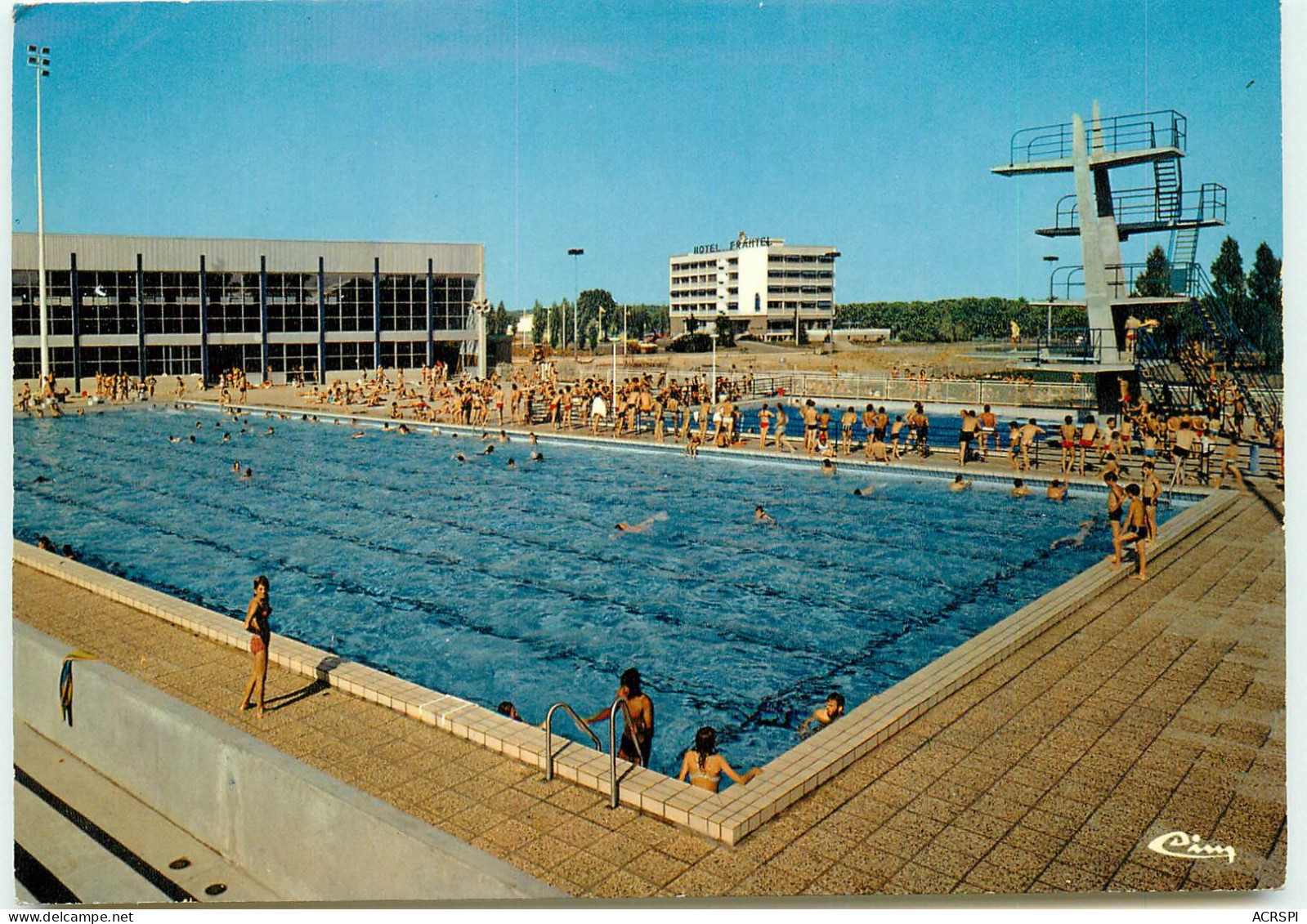 MACON  La Nouvelle Piscine  SS 1317 - Macon