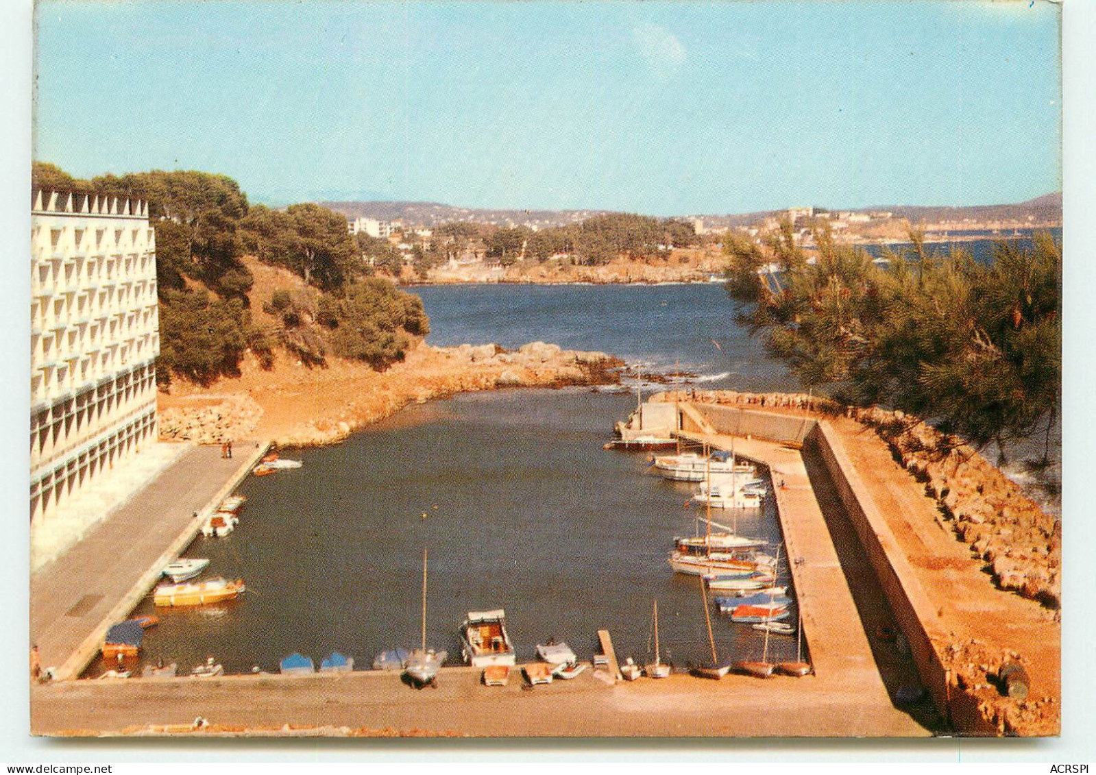 BANDOL  La Résidence ATHENA PORT  SS 1300 - Bandol