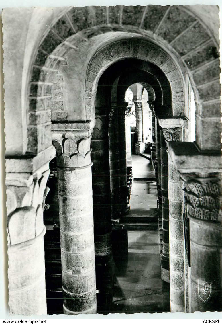 SAINT NECTAIRE  L'église  Intérieur Nef Latéral Sud  SS 1348 - Saint Nectaire