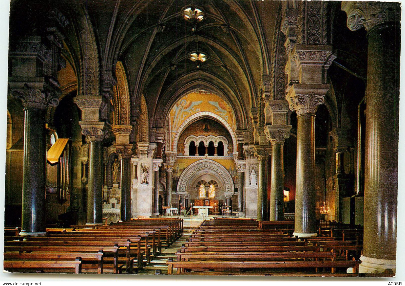 LA LOUVESC  Intérieur De La Basilique   SS 1341 - La Louvesc