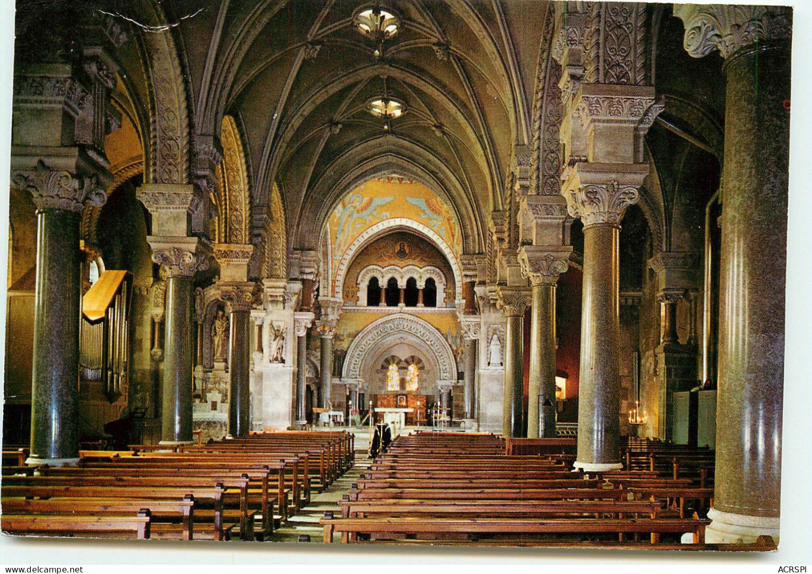 LA LOUVESC  Interieur De L'église  SS 1362 - La Louvesc