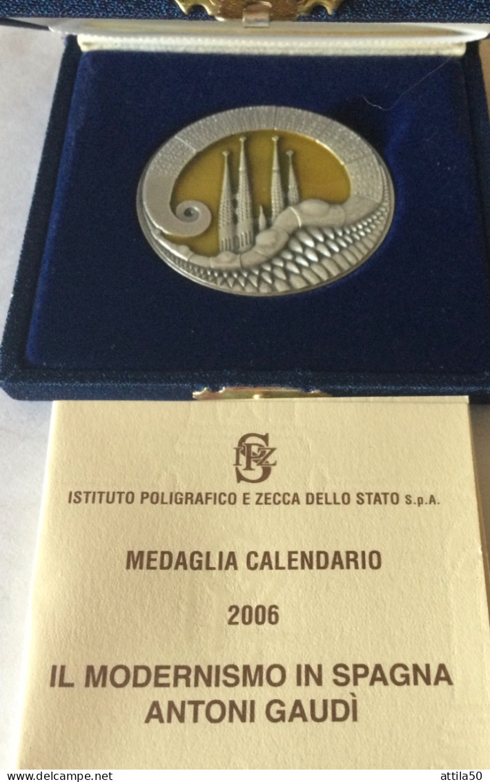 Istituto Poligrafico Dello Stato- Medaglia Calendario 2006 Argento E Smalti - Gr.52 Diam. 50mm. - Monedas/ De Necesidad