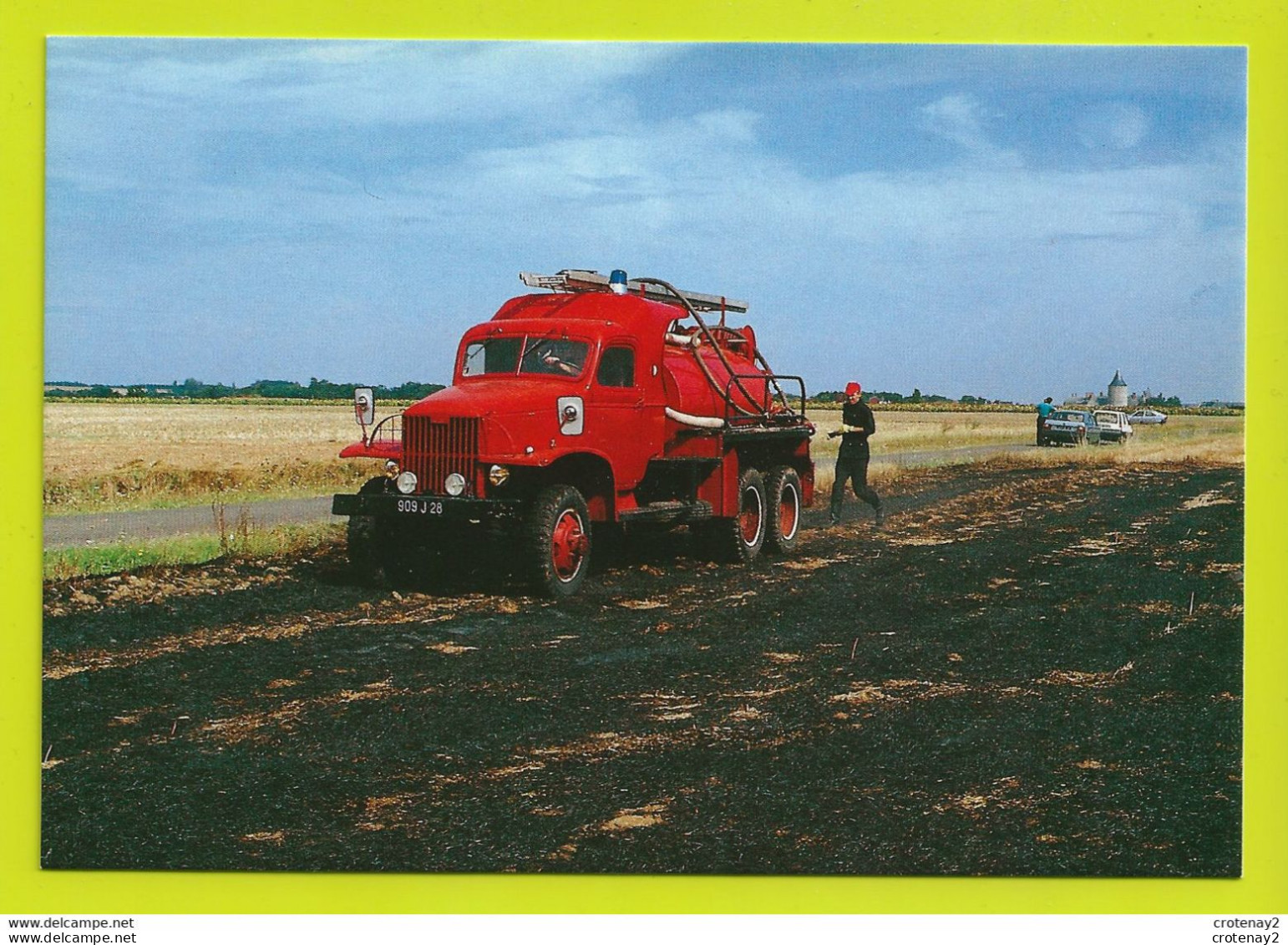 28 LA CHAPELLE DU NOYER Camion De Pompiers Sur Un Feu De Forêt Citroën BX Renault R5 VOIR DOS - Autres & Non Classés