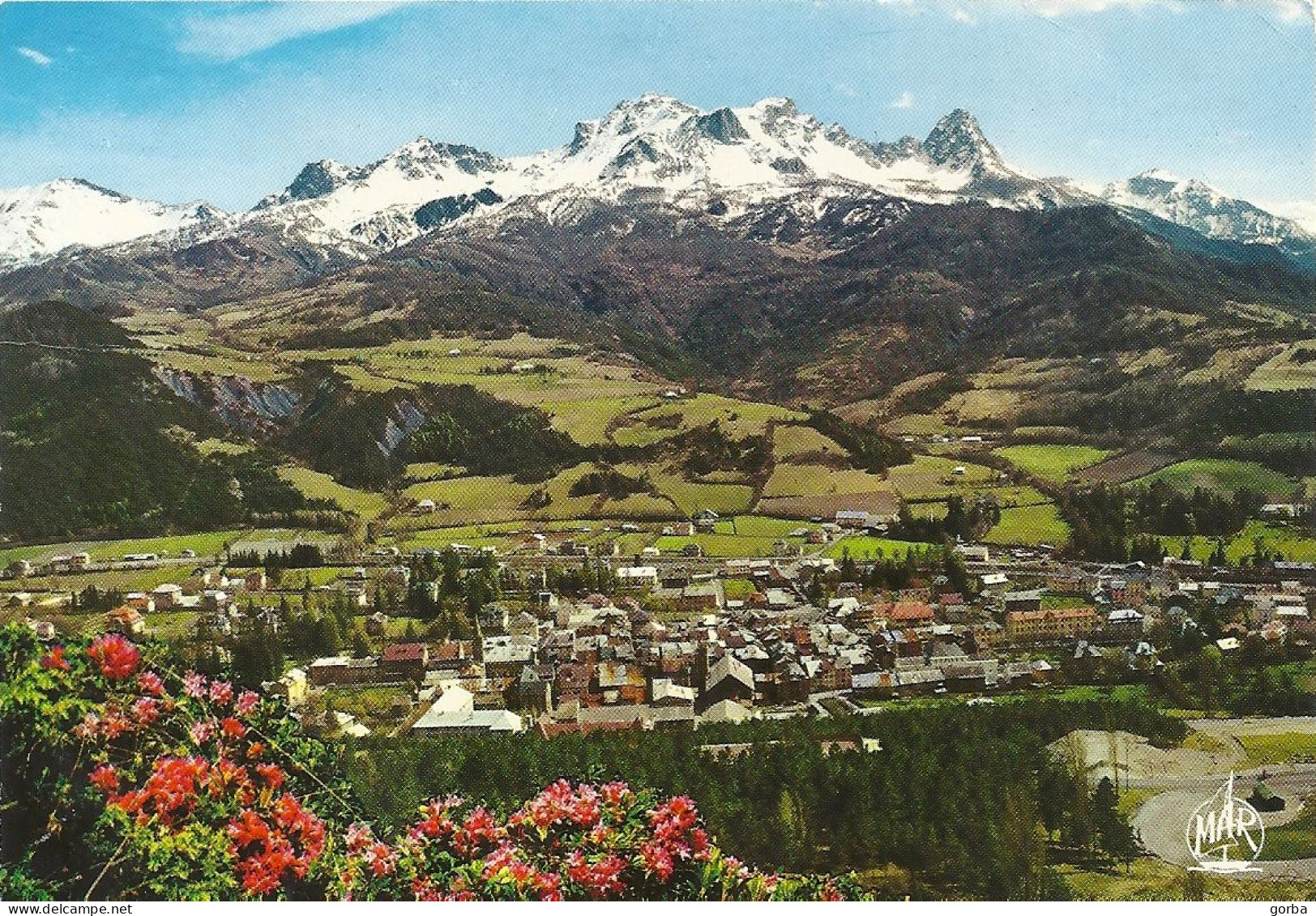 *CPM - 04 - BARCELONNETTE - Vue Générale, Le Chapeau De Gendarme Et Le Pain De Sucre - Barcelonnetta