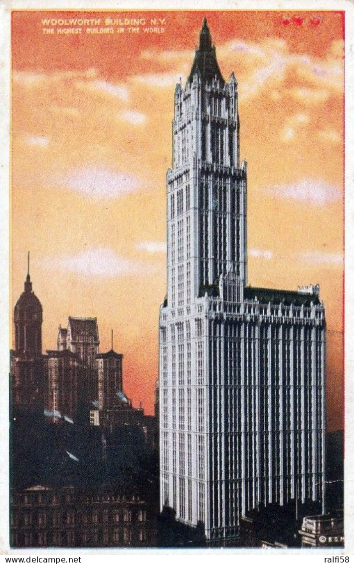 1 AK USA / New York * Woolworth Building, Erb. 1910-13  Bis 1930 War Es Mit 241 Metern Höhe Das Höchste Gebäude Der Welt - Manhattan