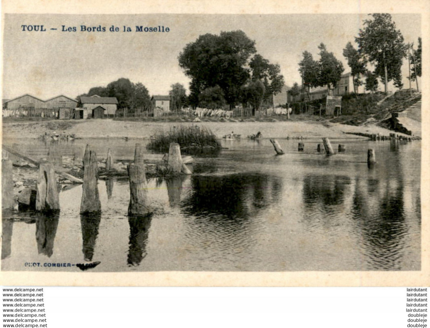 D54  TOUL  Les Bords De La Moselle   ..... - Toul