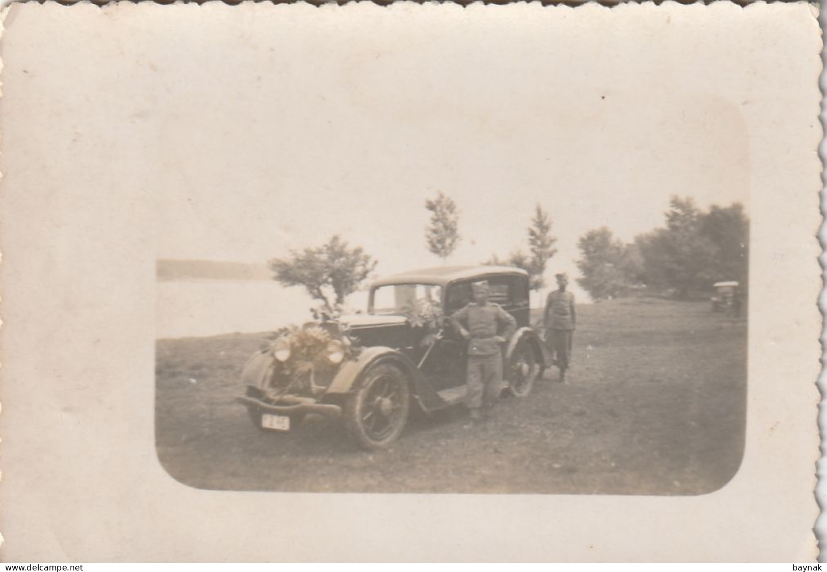 YU171/3 --  KINGDOM OF YUGOSLAVIA    --  OLDTIMER  -  LUXE AUTO  --   ORIGINAL PHOTO  8,3 CM X 6,8 Cm - Sonstige & Ohne Zuordnung