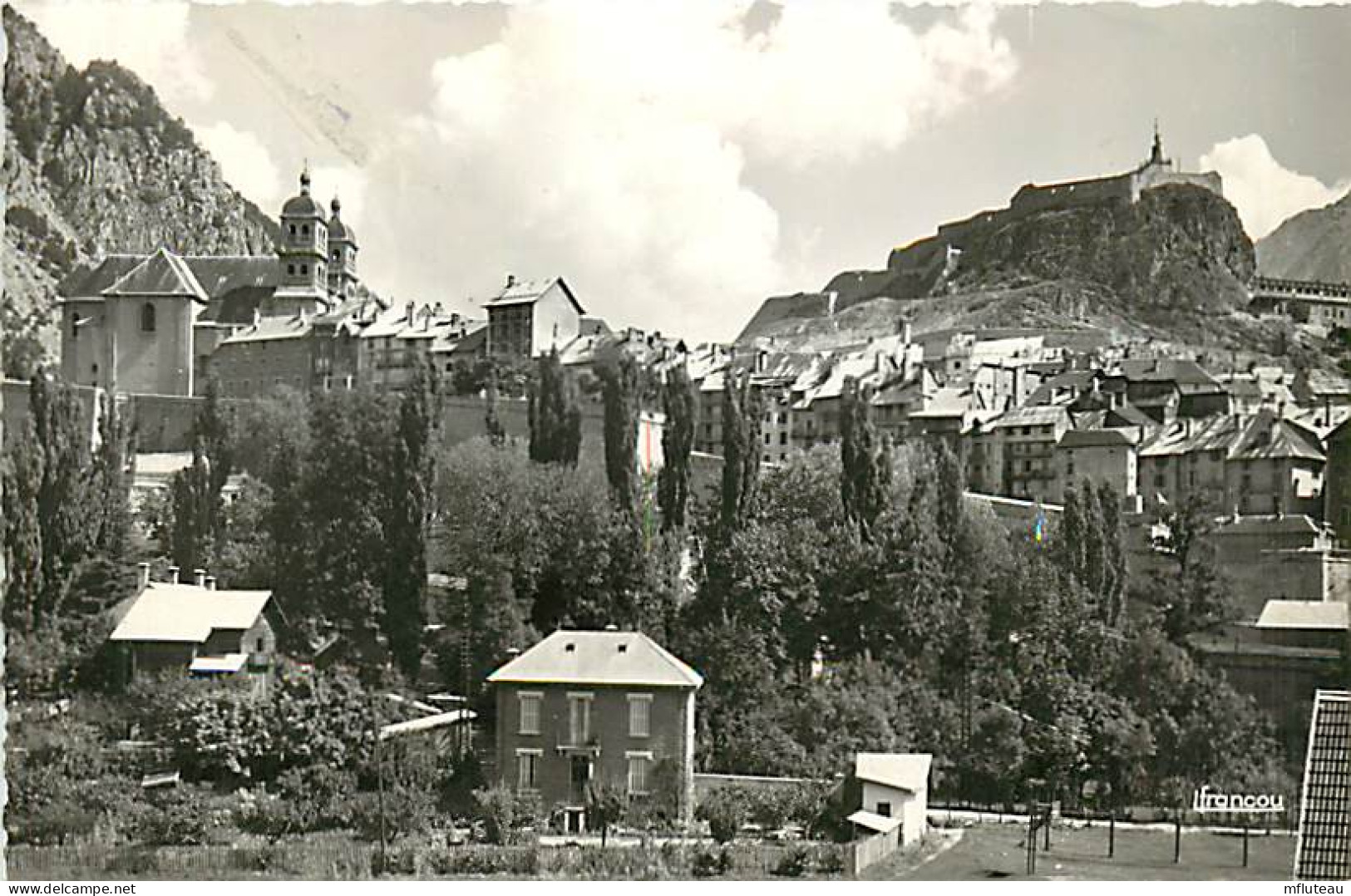 05* BRIANCON  Vue Generale   (CPSM 9 X 14cm)    RL,0263 - Briancon